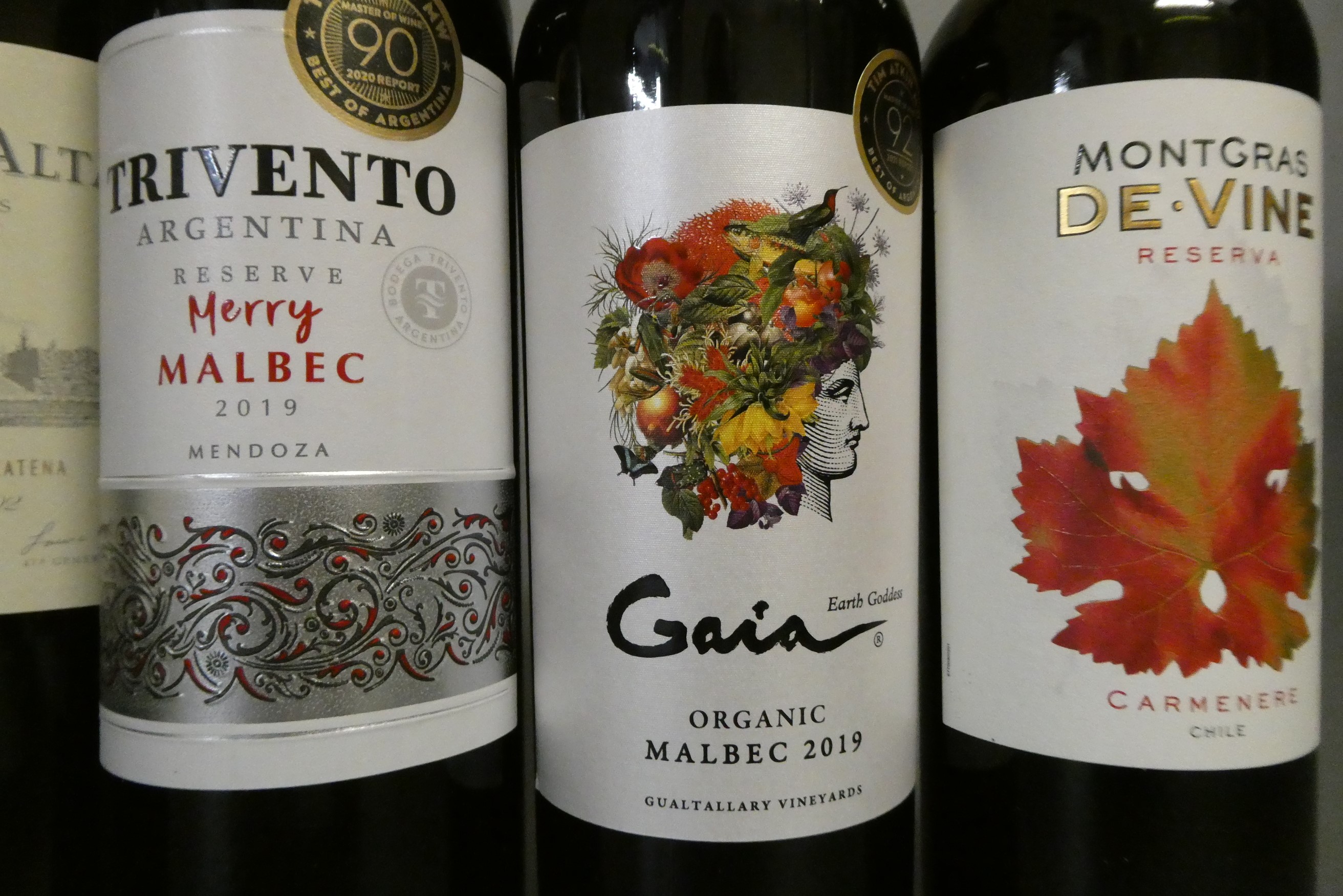 10 bottles of Chilean & Argentinian red wine Image