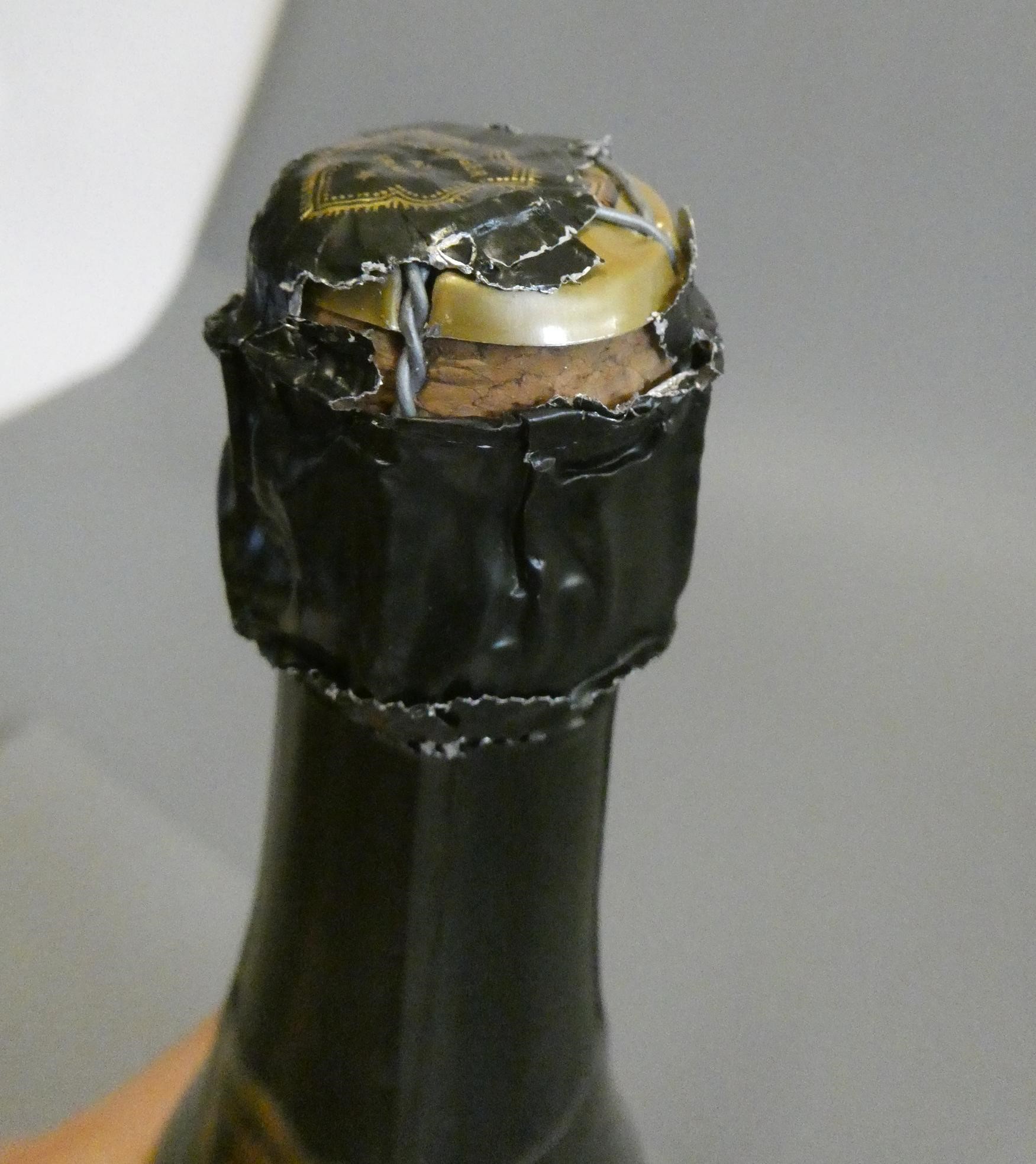 1 bottle Bollinger, R.D. 1981, extra brut champagne, wooden box (Est. plus 24% premium inc. VAT) Image