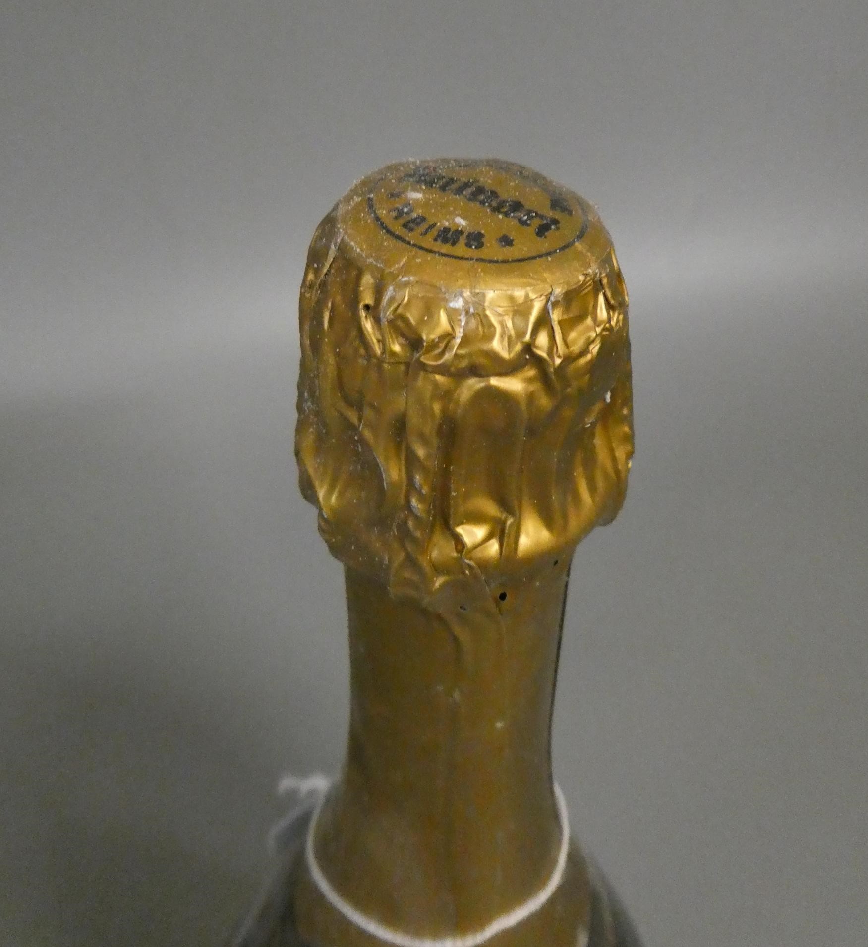 1 bottle Dom-Ruinart, 1990, blanc de blanc champagne (Est. plus 24% premium inc. VAT) Image