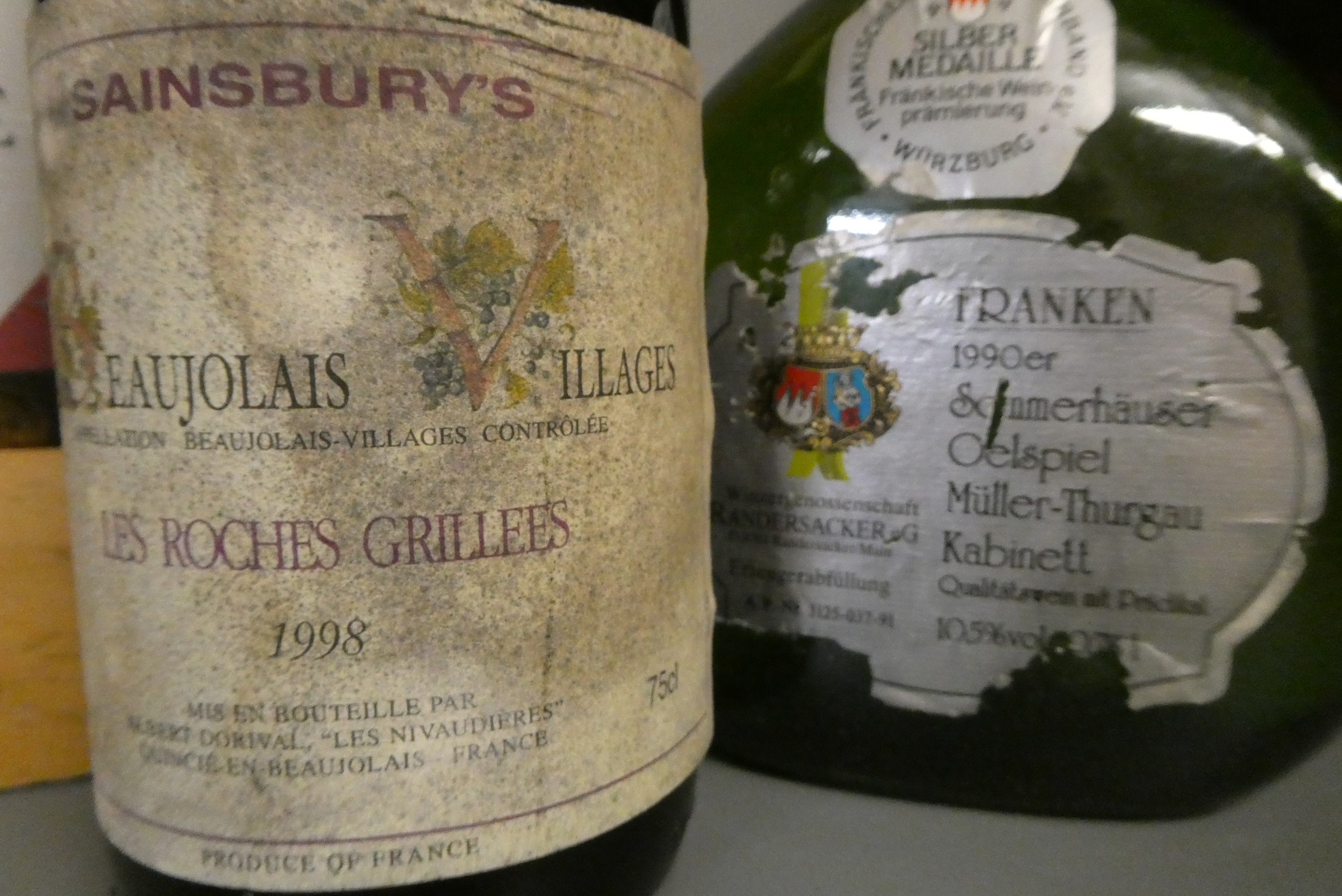 10 bottles comprising a collection of 6 2016 vintage Bordeaux red wines from Chateau Piconat Image