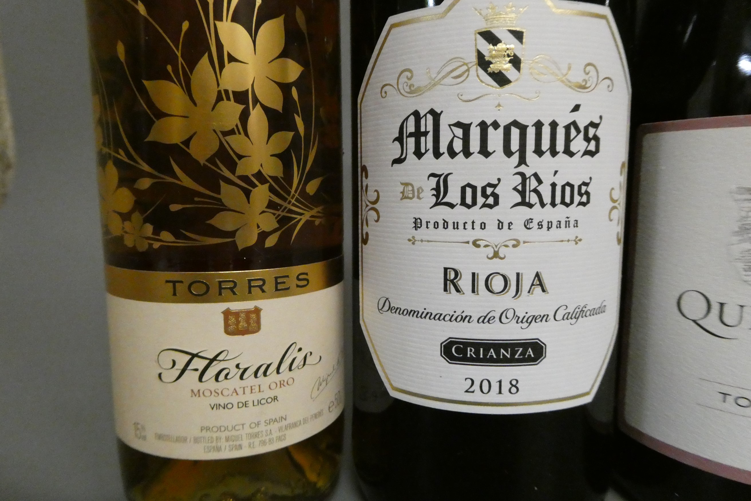 6 bottles of Spanish & Portugese wine, comprising 2 2017 Quinta do Noval, 2 2019 Castelao, 1 2018 Image