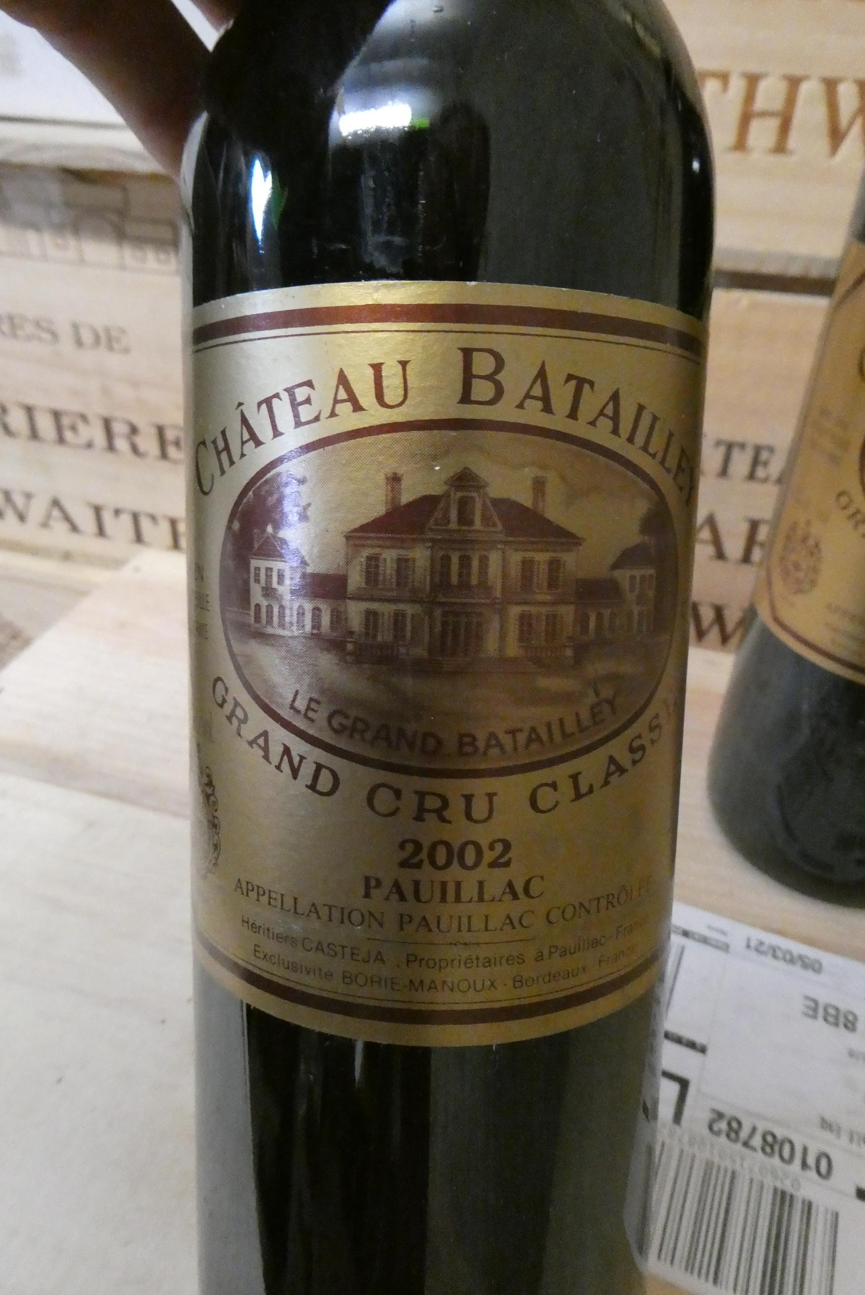 2 bottles Chateau Batailley, 2002, Pauillac, grand cru classe Image