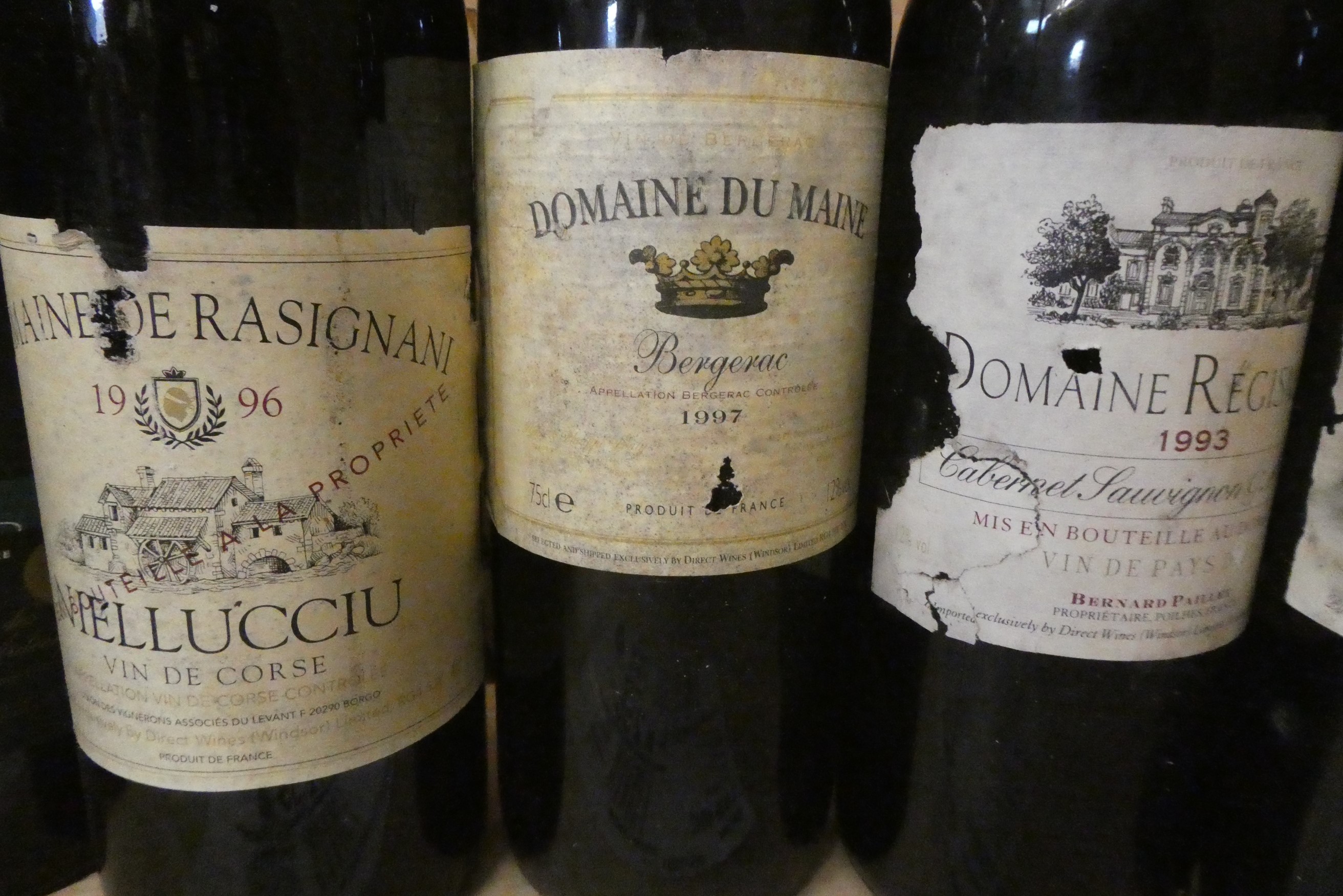 7 bottles red Bordeaux Image