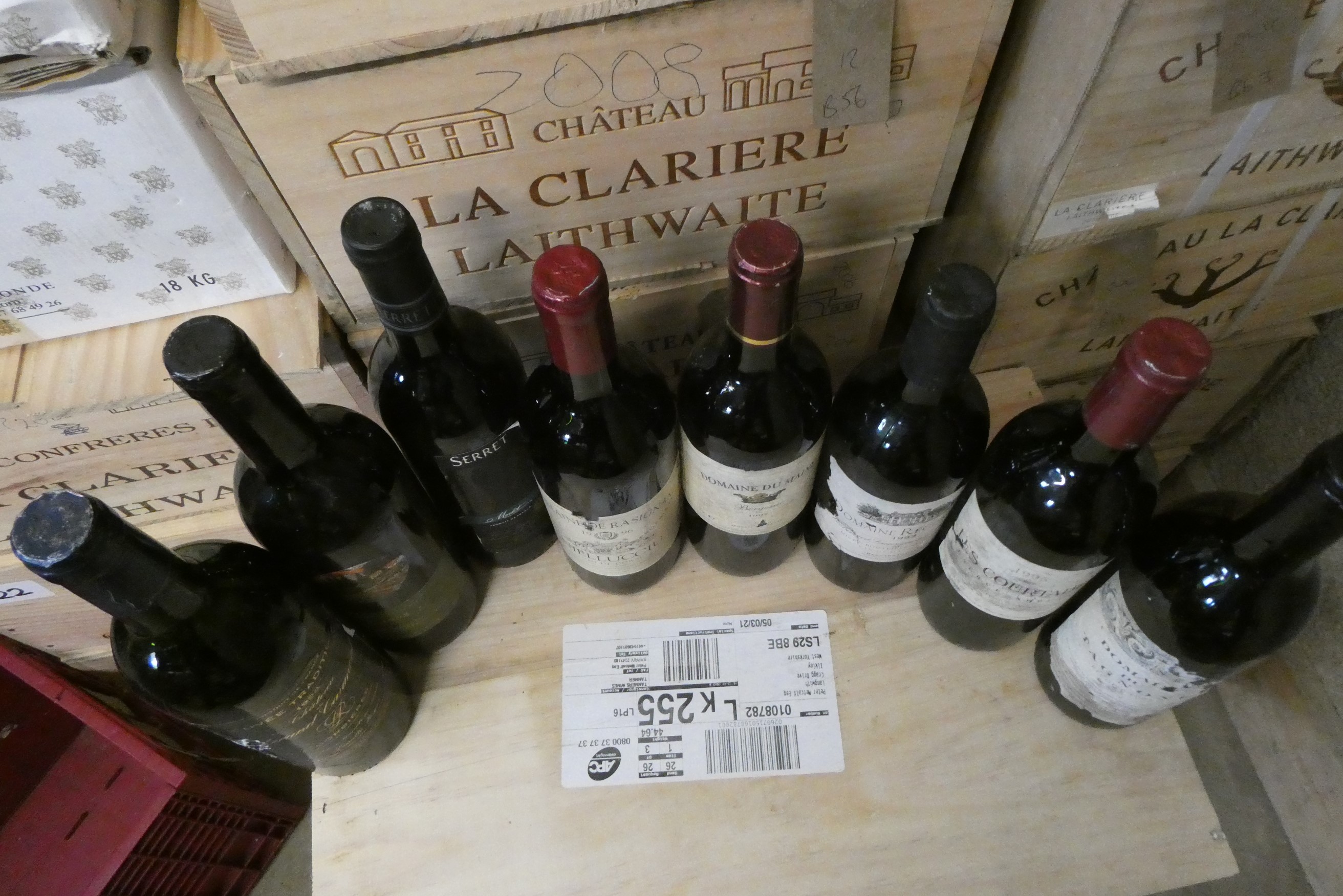 7 bottles red Bordeaux Image