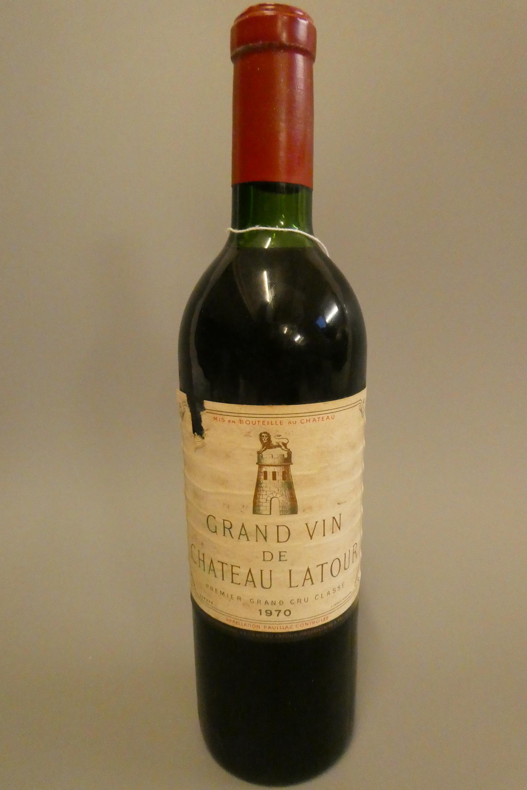 1 bottle Grand Vin de Chateau Latour, 1970, premier grand cru classe (Est. plus 24% premium inc. Image