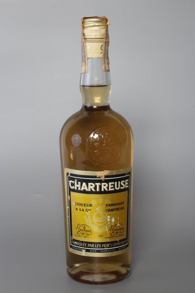 1 bottle yellow Chartreuse, L. Garnier, 40° (Est. plus 24% premium inc. VAT) Image