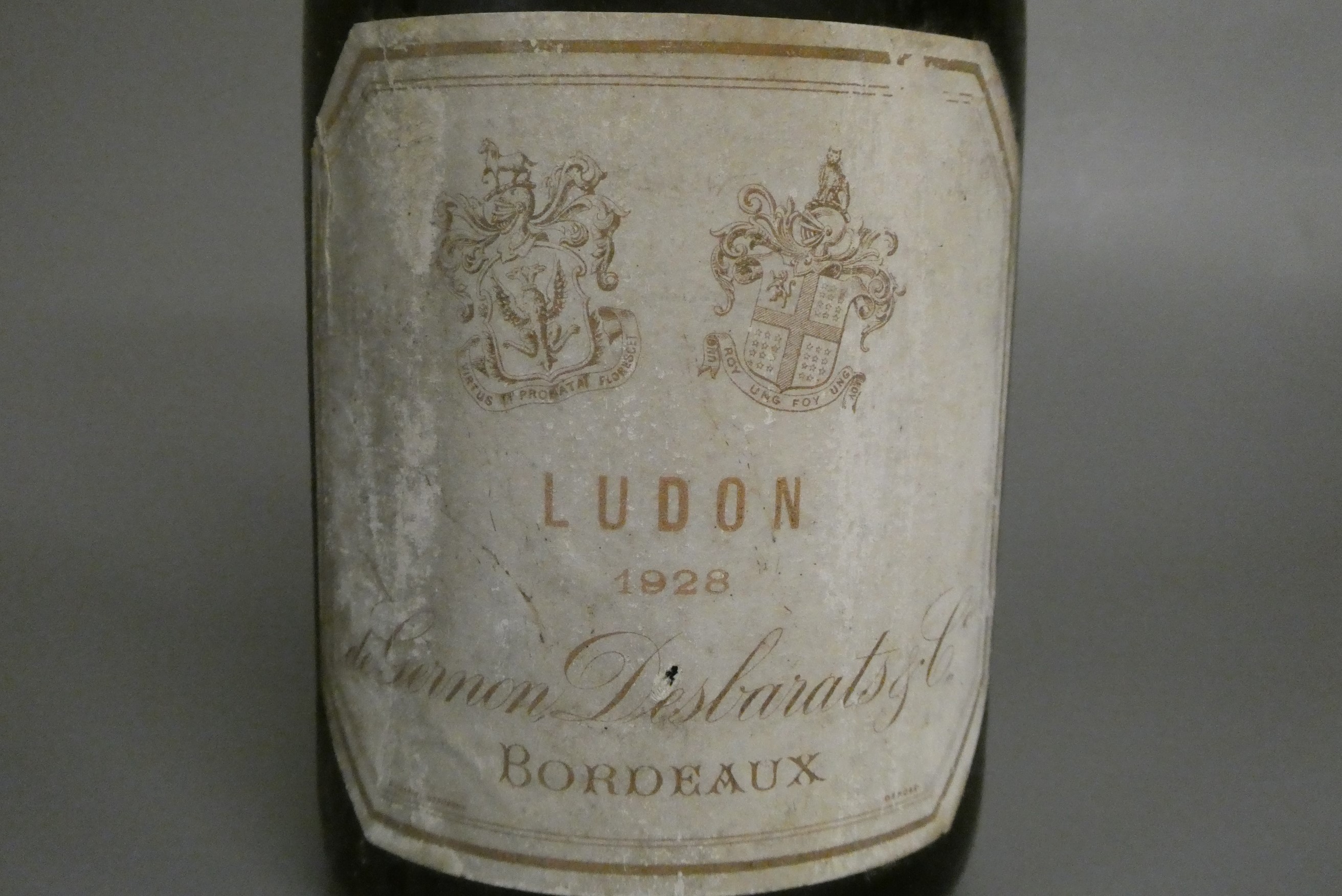 1 bottle Ludon, 1928, de Gernon Desbarats & Co., Bordeaux (Est. plus 24% premium inc. VAT) Image