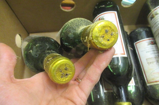 8 bottles Chateau Les Sablons, 1971, Saint Ferdinand (Est. plus 24% premium inc. VAT) Image