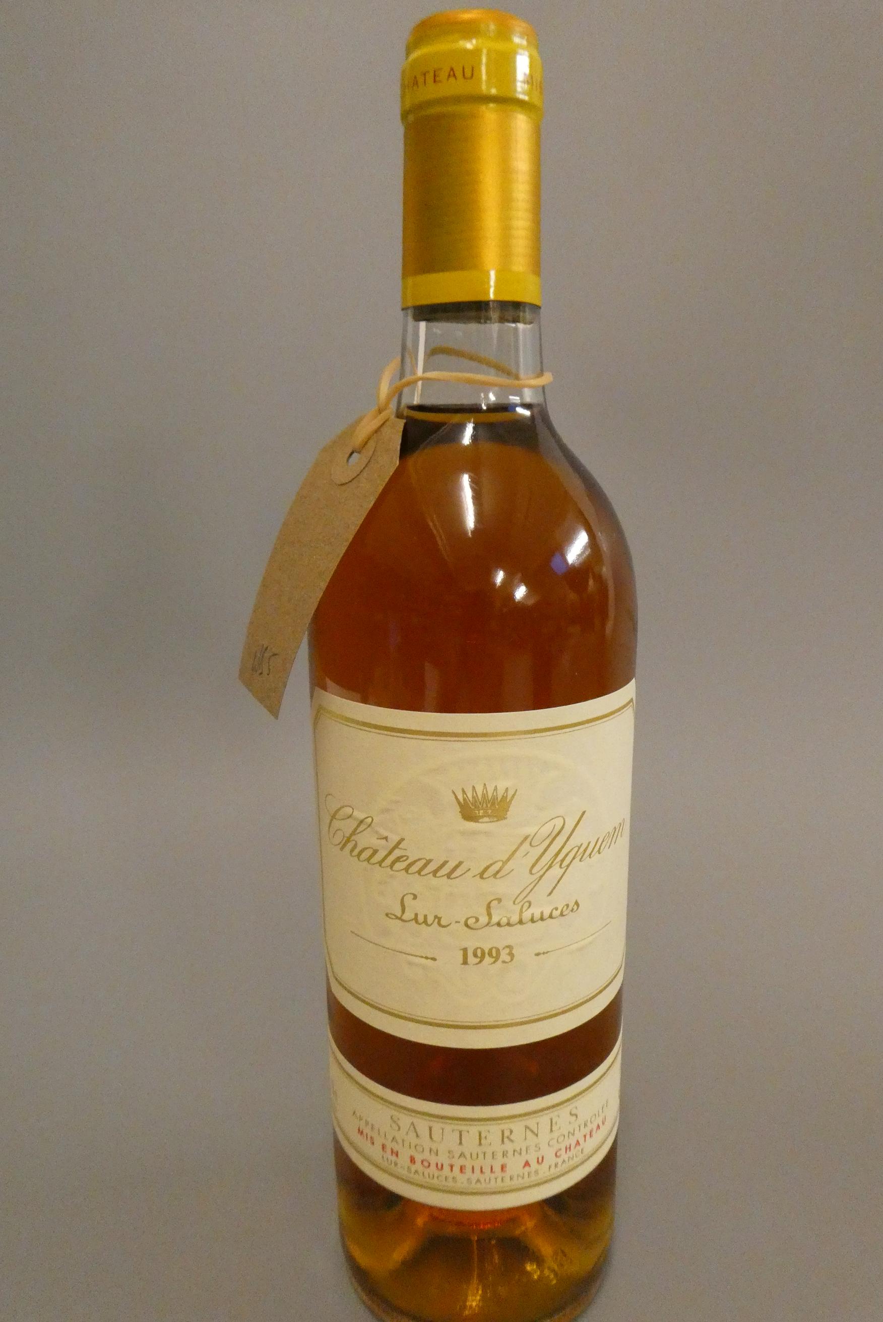 1 bottle Chateau Yquem, 1993, Sur-Saluces, sauternes (Est. plus 24% premium inc. VAT) Image