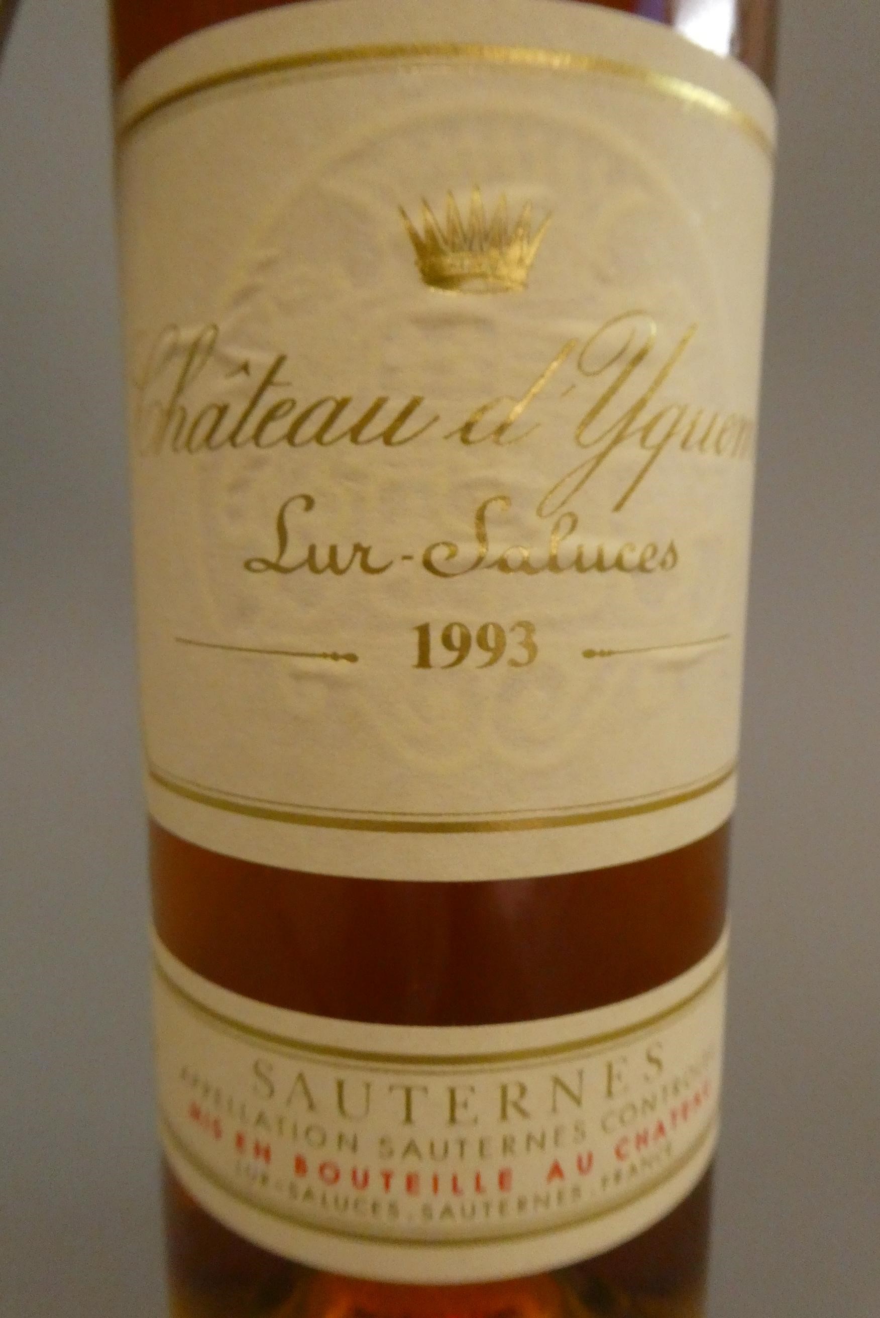 1 bottle Chateau Yquem, 1993, Sur-Saluces, sauternes (Est. plus 24% premium inc. VAT) Image