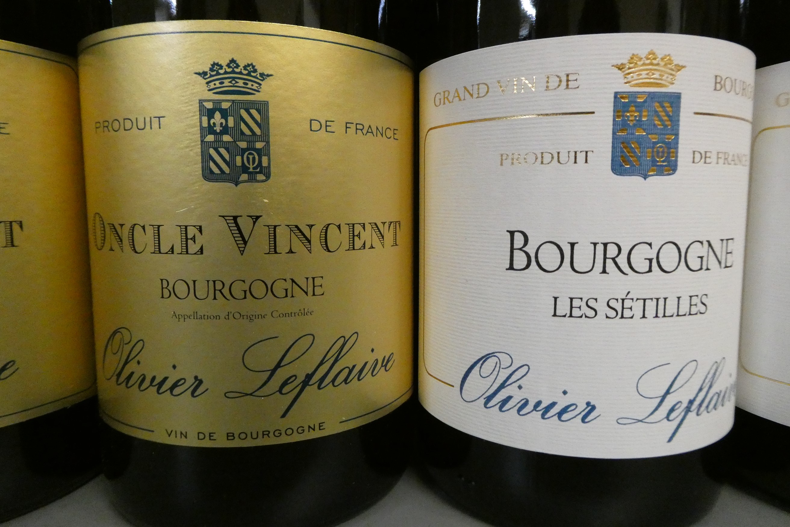 12 bottles Bourgogne Blanc Olivier Leflaive, 6 2018 Les Setilles & 6 2019 Oncle Vincent (Est. plus Image