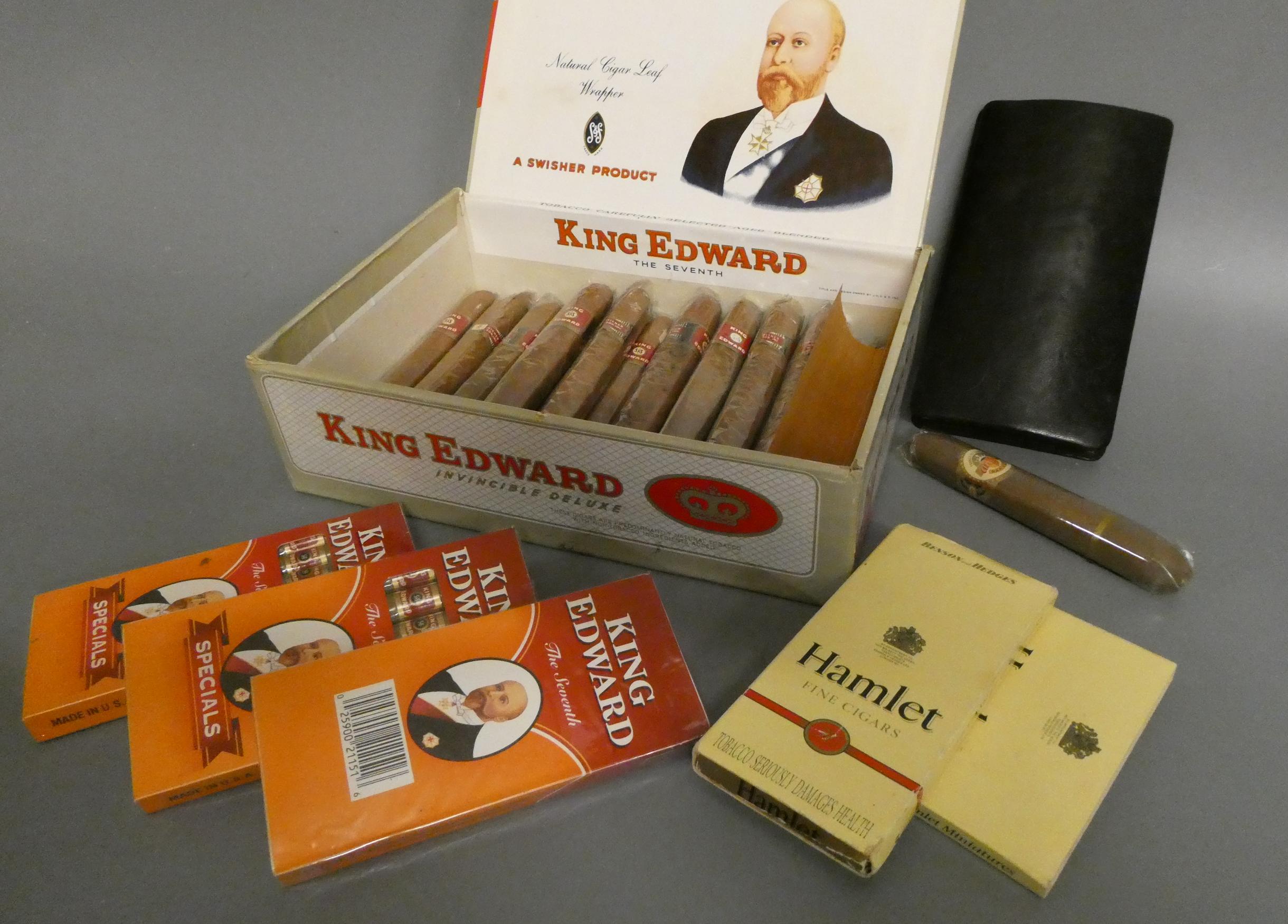 1 box of 18 King Edward Invincible Deluxe cigars Image