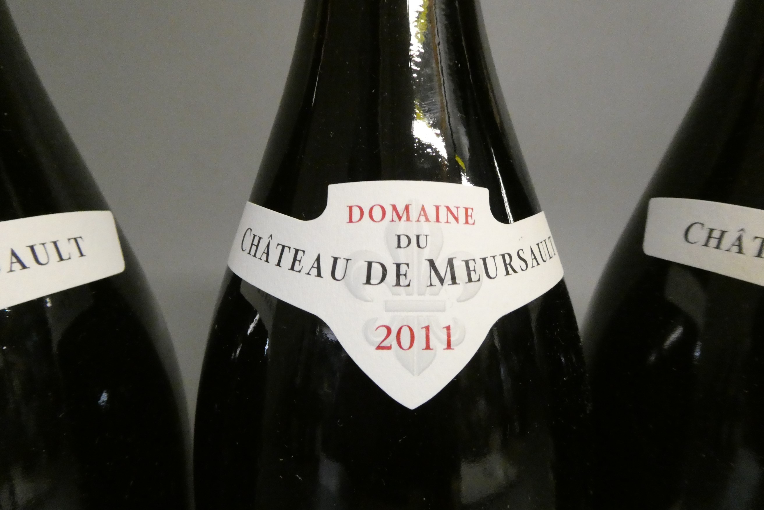 3 bottles Chateau de Meursault, 2011, Volnay Clos Des Chenes, premier cru, OC (Est. plus 24% premium Image