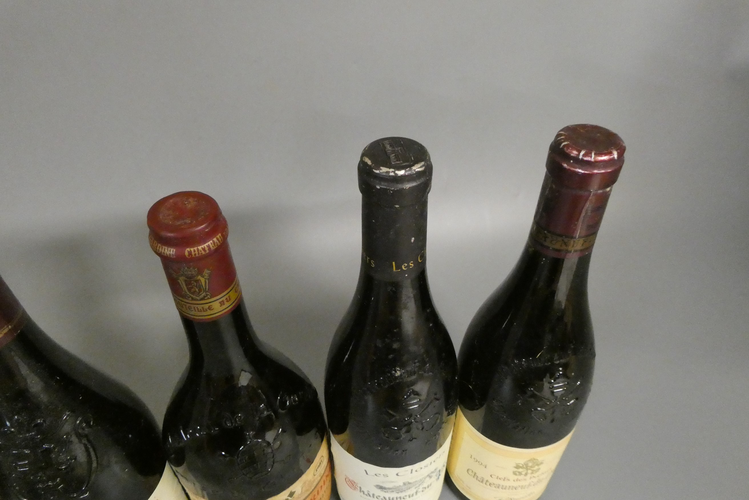 6 bottles comprising 1 1981 Chateau de la Gardine Chateauneuf-du-Pape Image