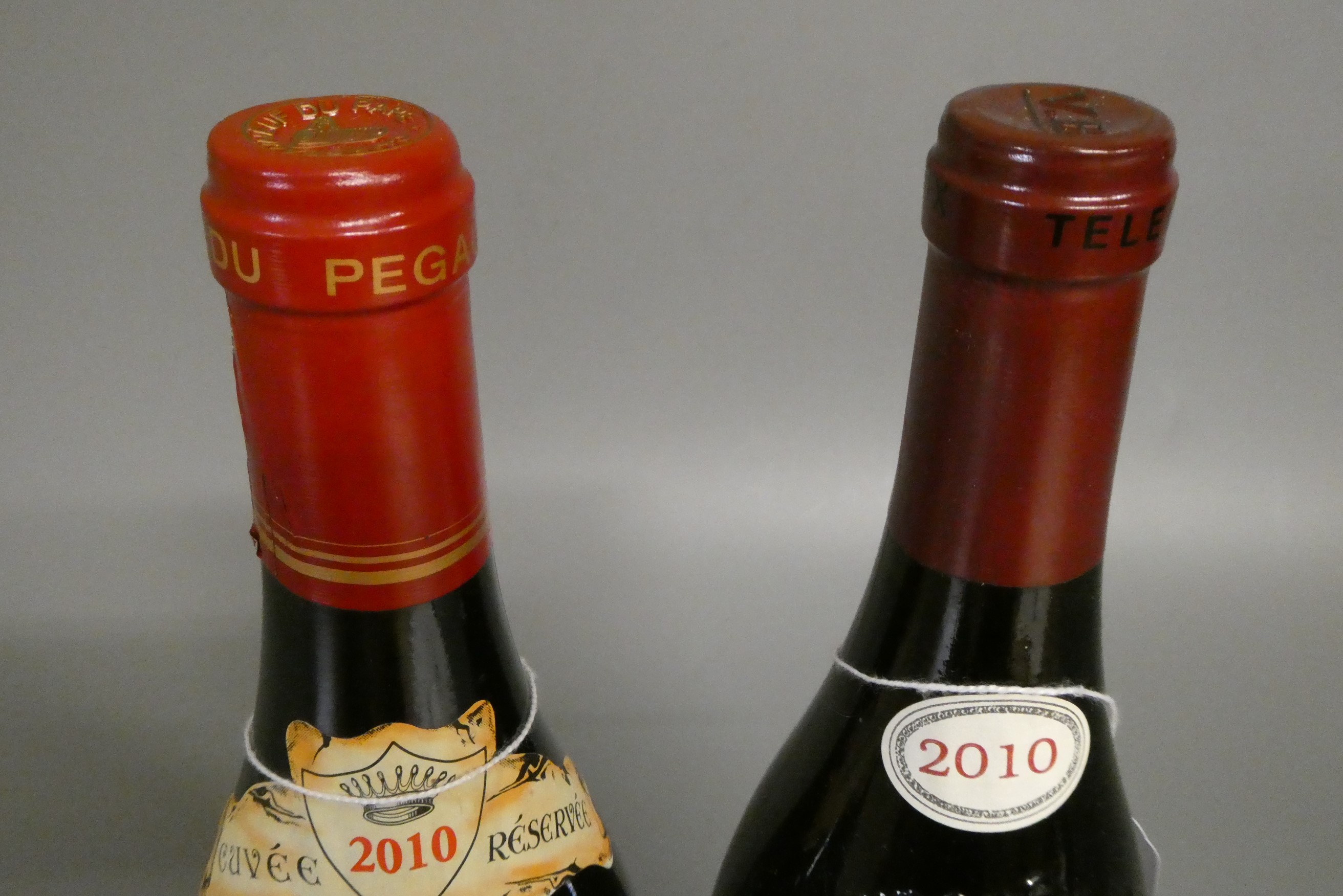 2 bottles Chateauneuf-du-Pape 2010 vintage, comprising 1 Domaine du Pegau and 1 Domaine du Dieux Image