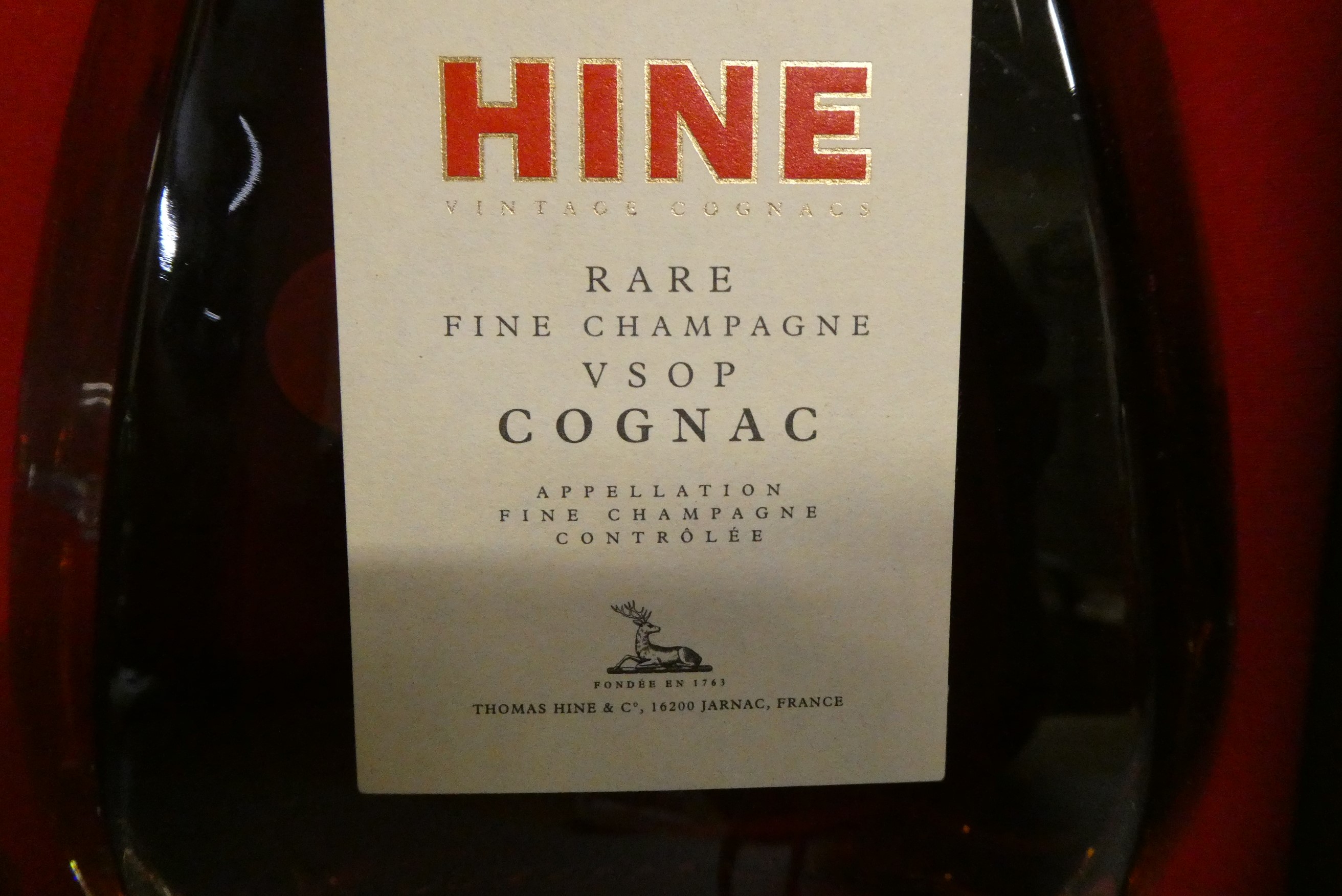 1 bottle Hine rare fine champagne cognac, in presentation box with two glasses & 1 5cl Hine Antique Image