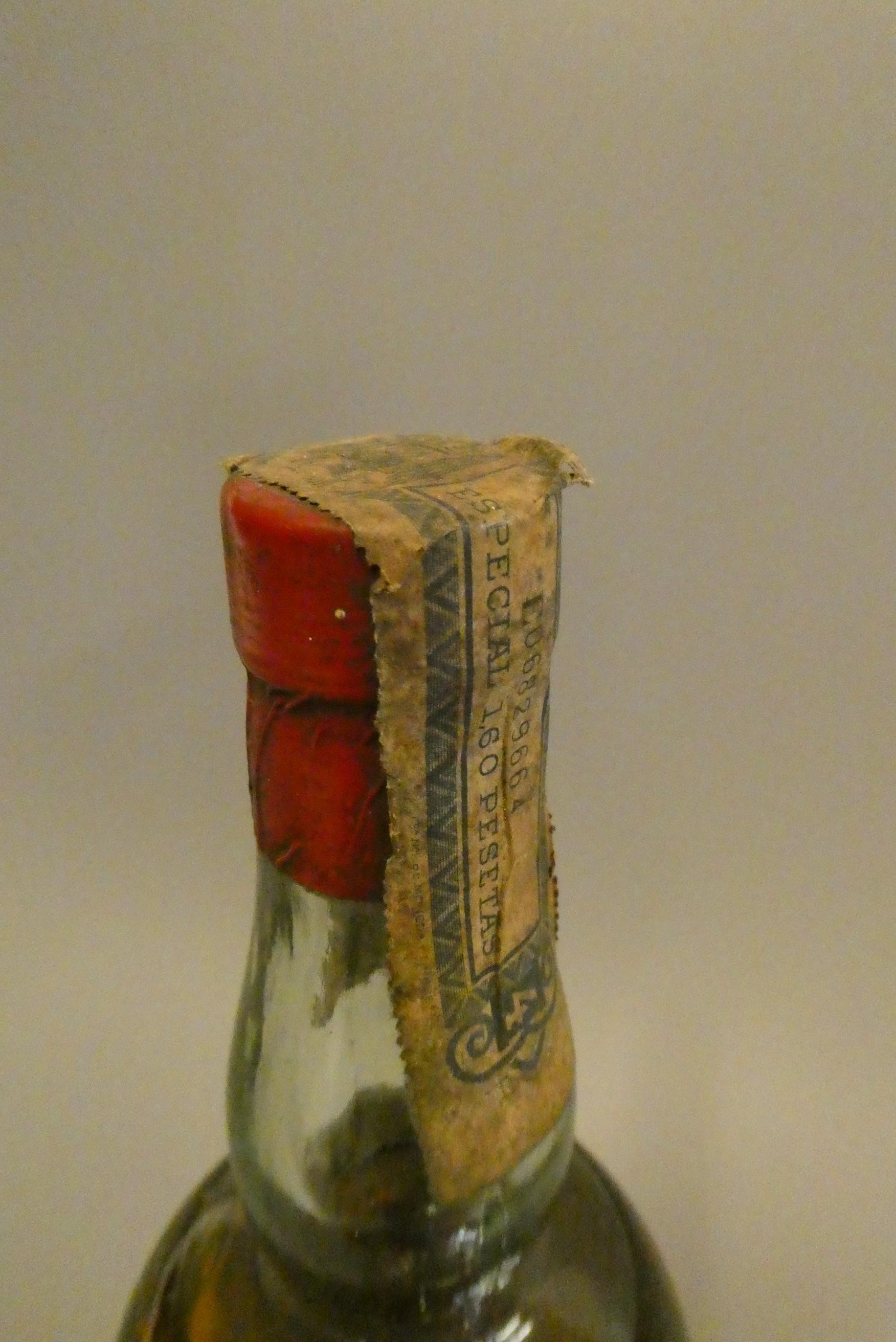 1 bottle Yellow Chartreuse, L. Garnier, early bottling (Est. plus 24% premium inc. VAT) Image