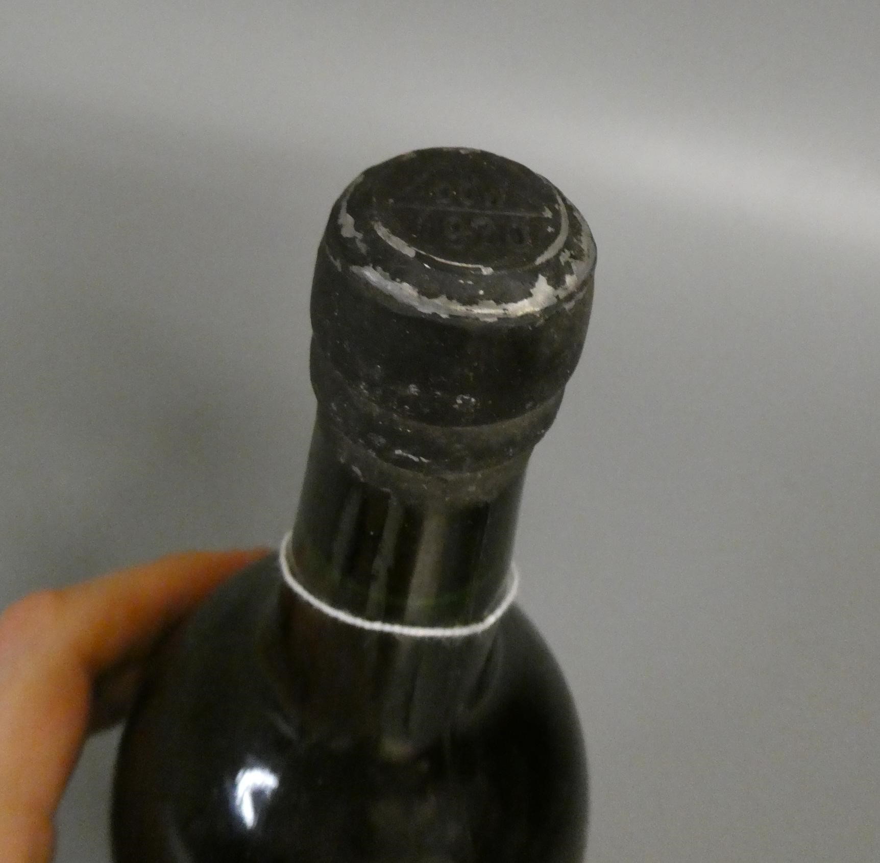 1 bottle Dow's 1970 vintage port (Est. plus 24% premium inc. VAT) Image