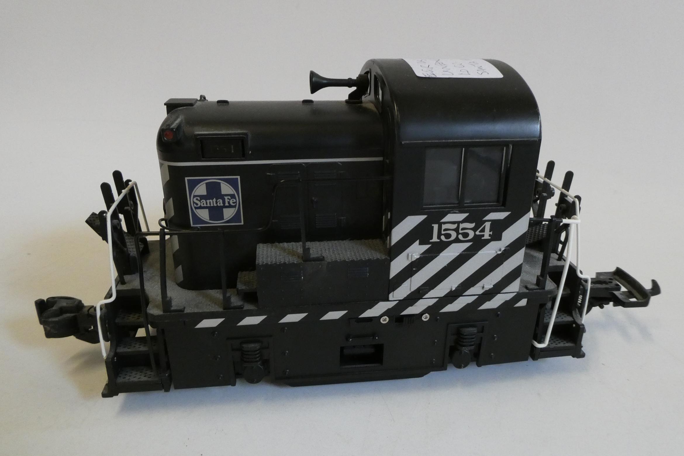 American railways Santa Fe diesel shunter finished in black 1554, good Image