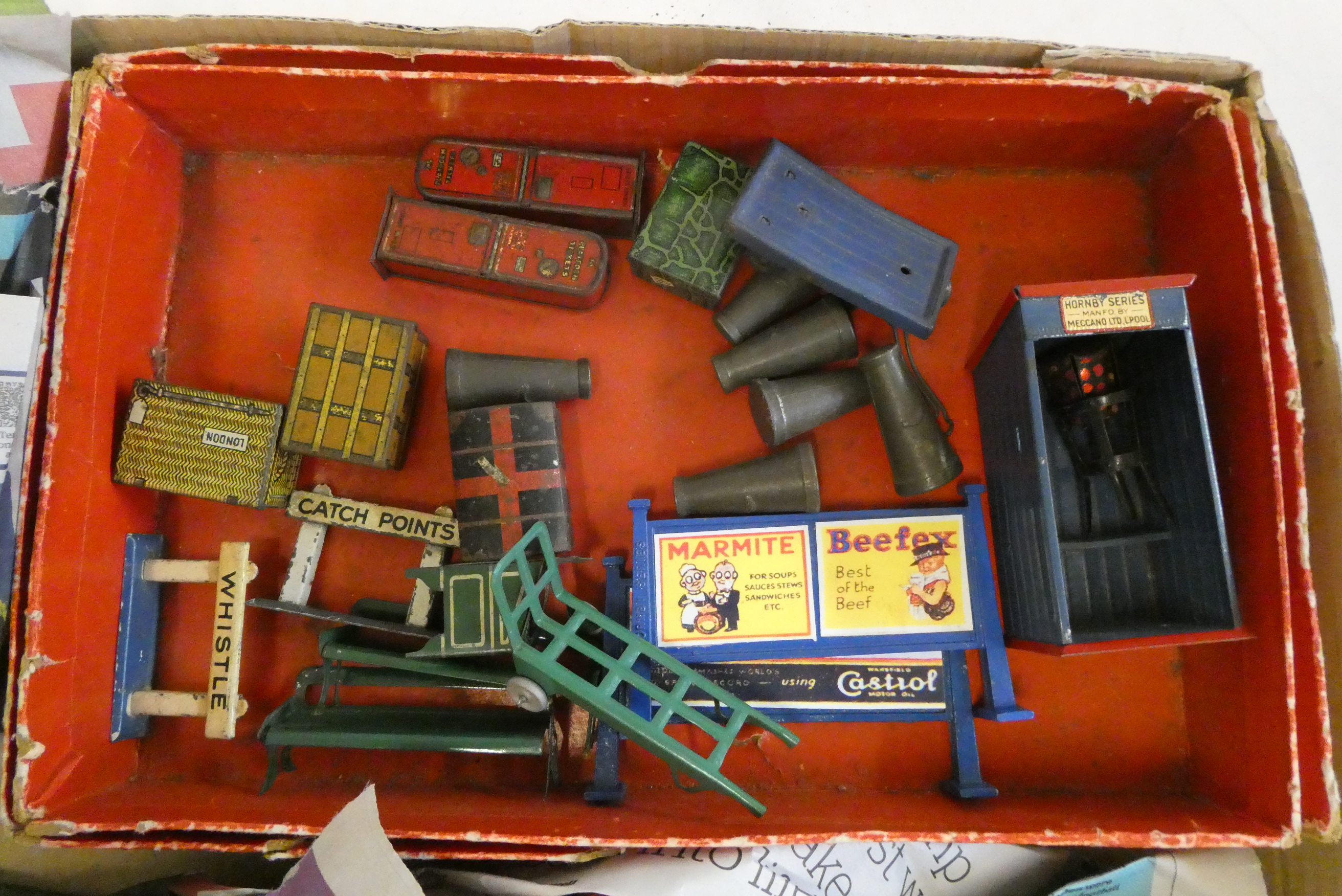 Hornby trackside accessories including luggage cases, track signs and milk churns, fair Image