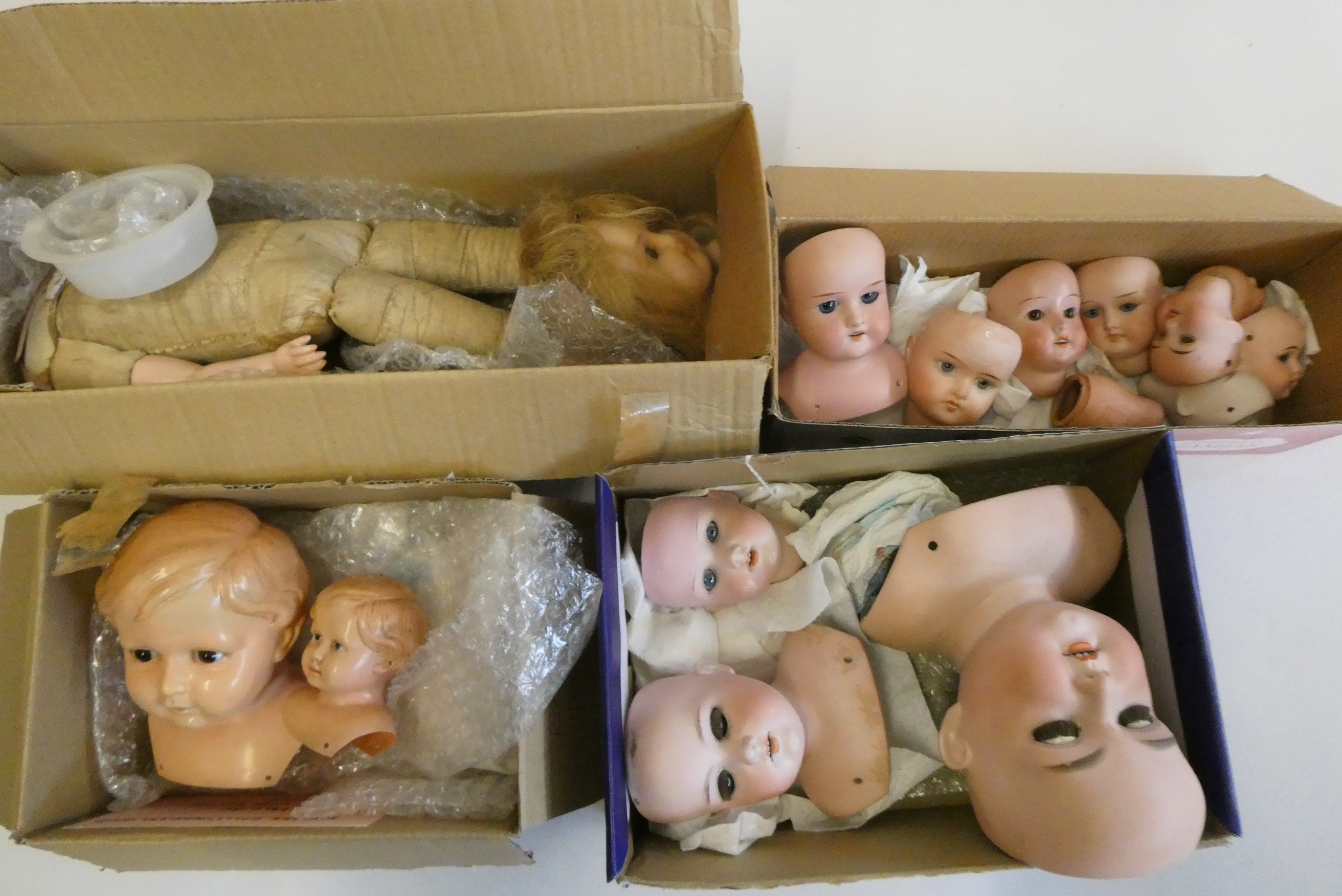 A quantity of bisque Image