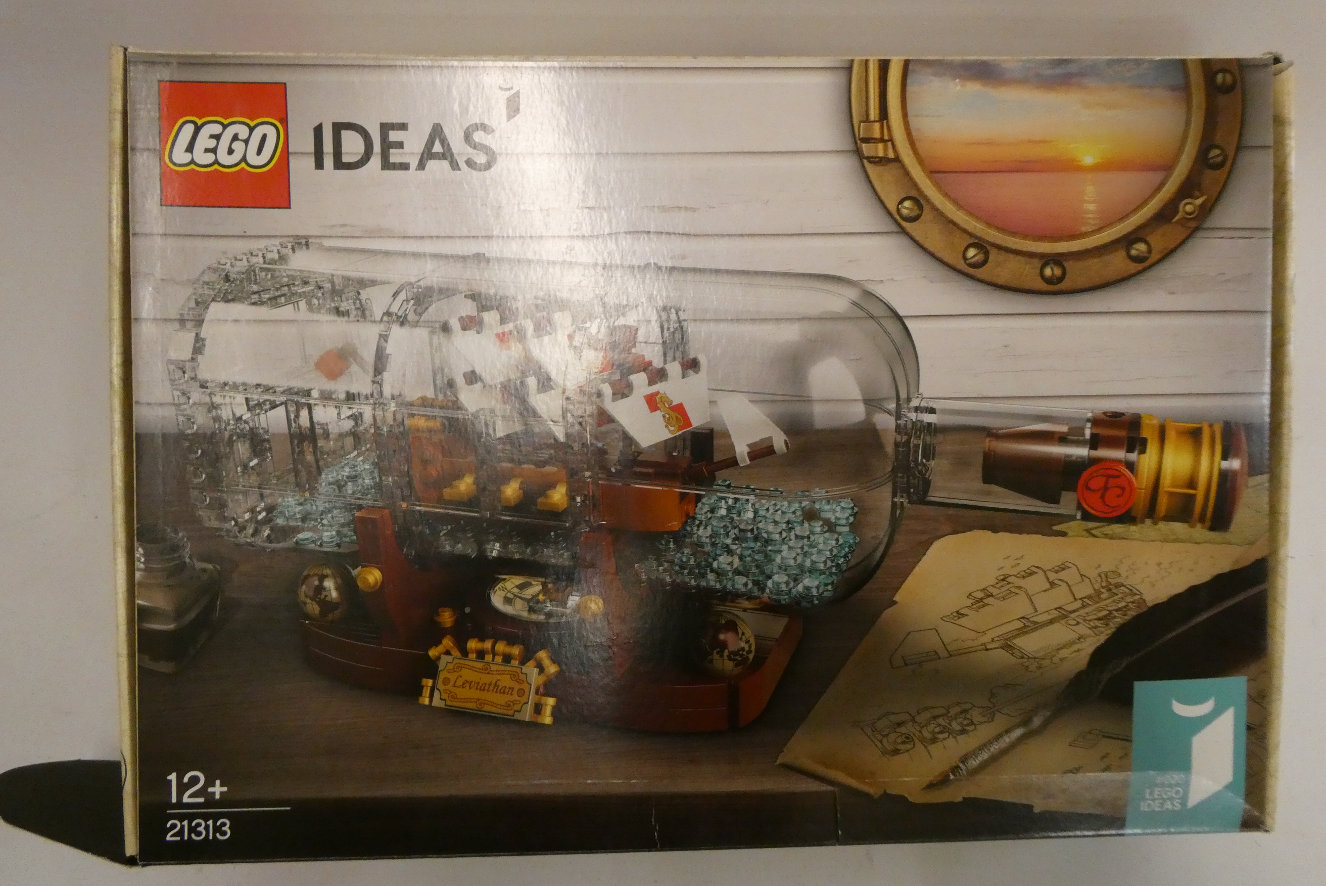 Lego set 21313, Ideas, boxed Image