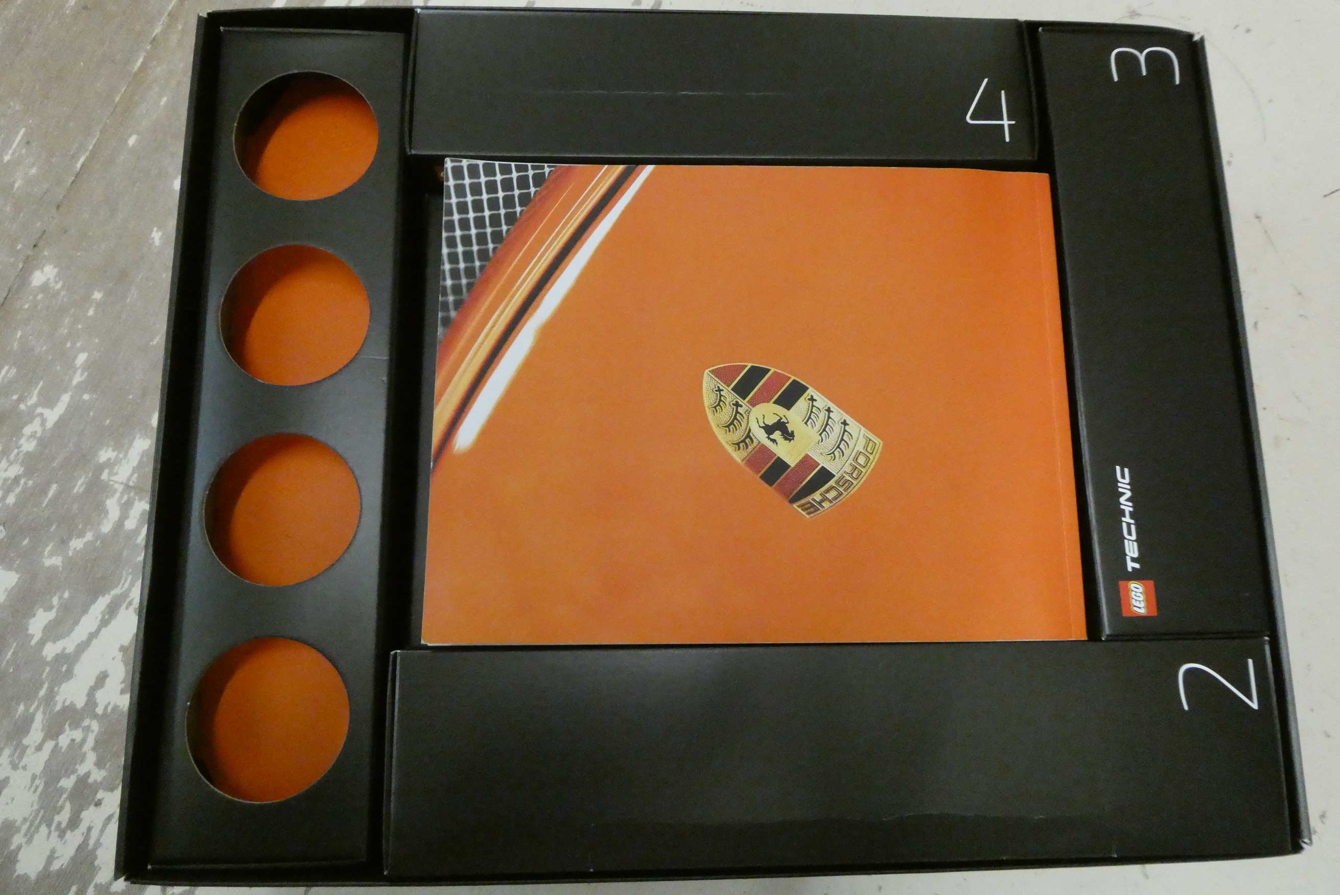 Lego Technic set 42056, Porsche 911 GT3 RS, boxed Image