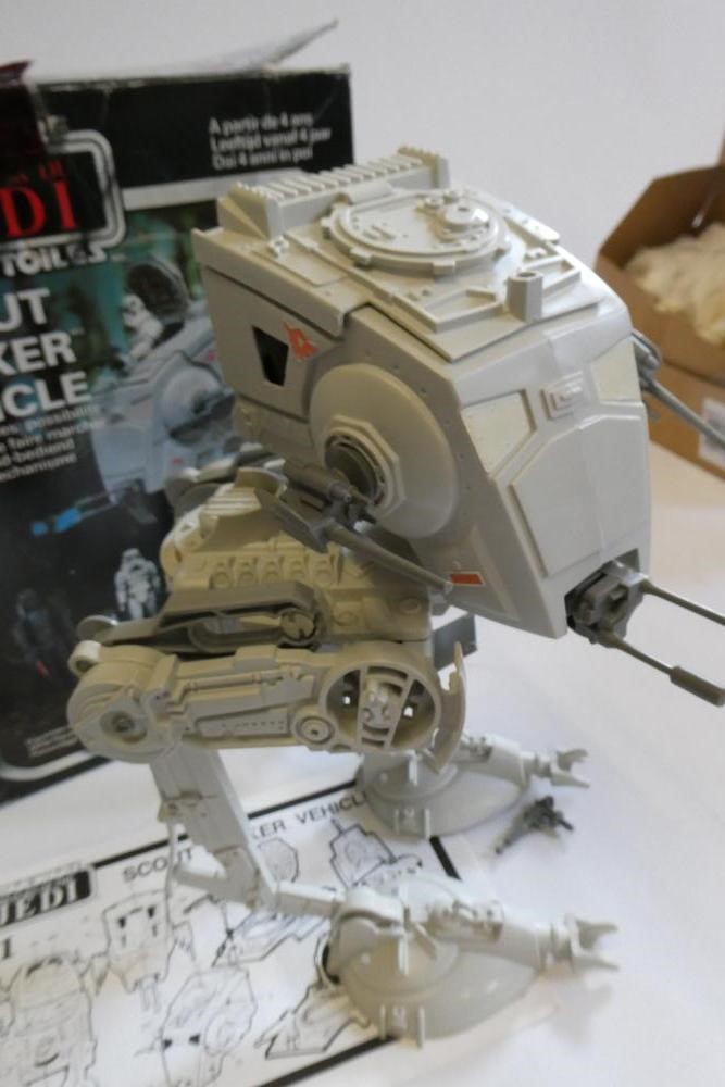 Star Wars Return of the Jedi Scout Walker Vehicle, boxed, vehicle good, box af Image