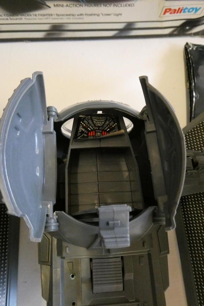 Star Wars Darth Vader Tie Fighter, vehicle good, box af Image