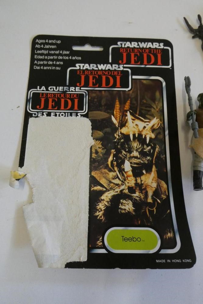 9 Star Wars figures and accessories, comprising Lobot, Teebo with card, Wicket, Logray, 2 Admiral Image