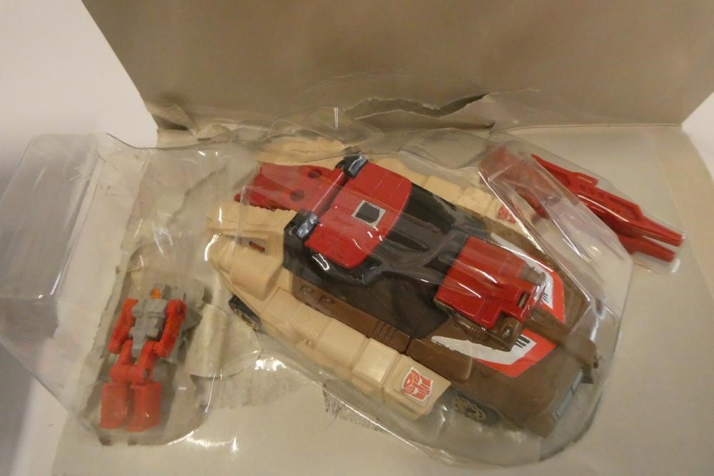 Transformers Headmaster Chromedome, boxed, figure fair, box af Image
