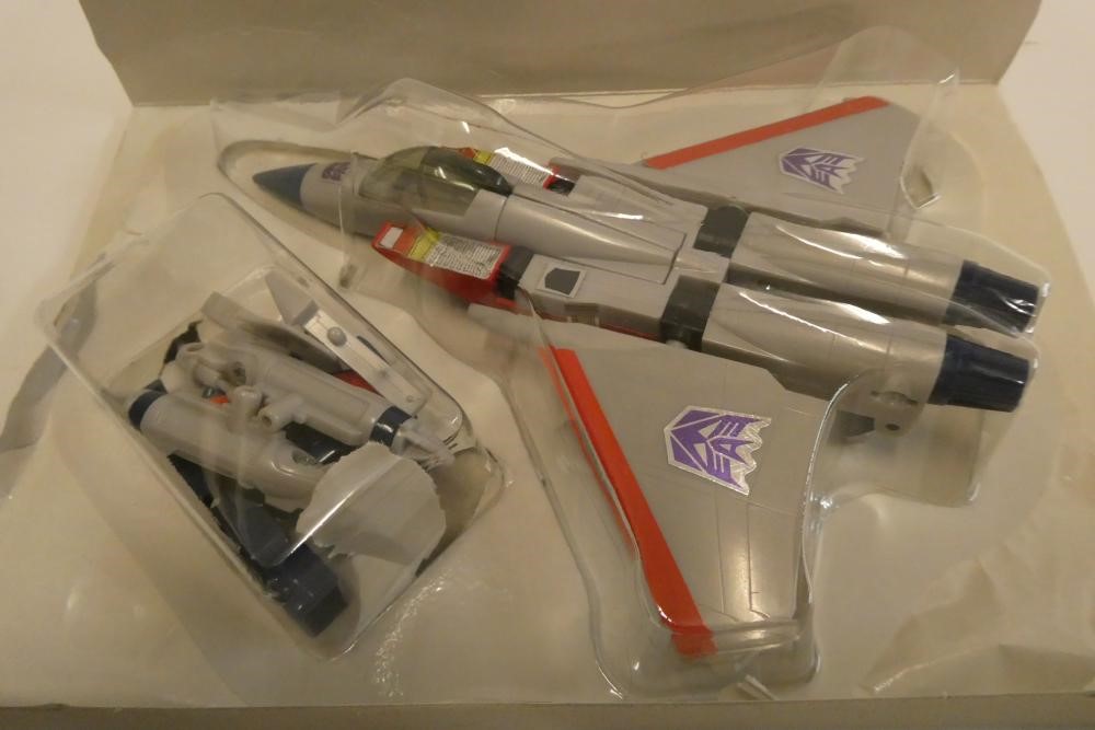 Transformers Decepticon Air Commander Starscream, boxed, figure fair, box af Image