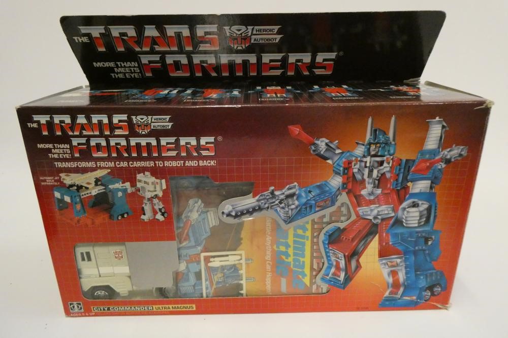 Transformers City Commander Ultra Magnus, boxed, figure fair, box af Image