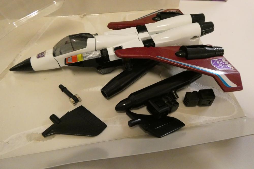 Two boxed Transformers, comprising Targetmaster Kup and Decepticon Ramjet, figures fair, box af Image