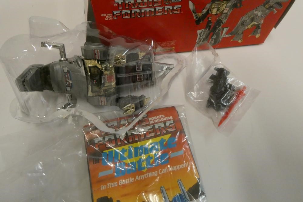 Transformer Dinobot Commander Grimlock, boxed, figure fair, box af Image