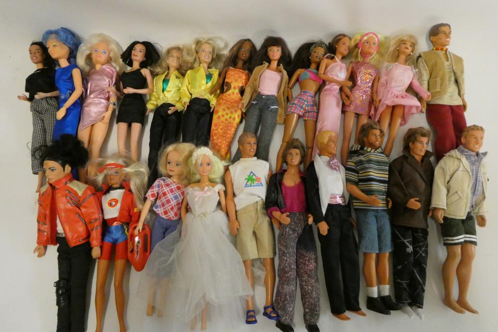 A box of Barbie accessories, Ken dolls, two Sindy dolls and Hasbro celebrity dolls etc, including a Image