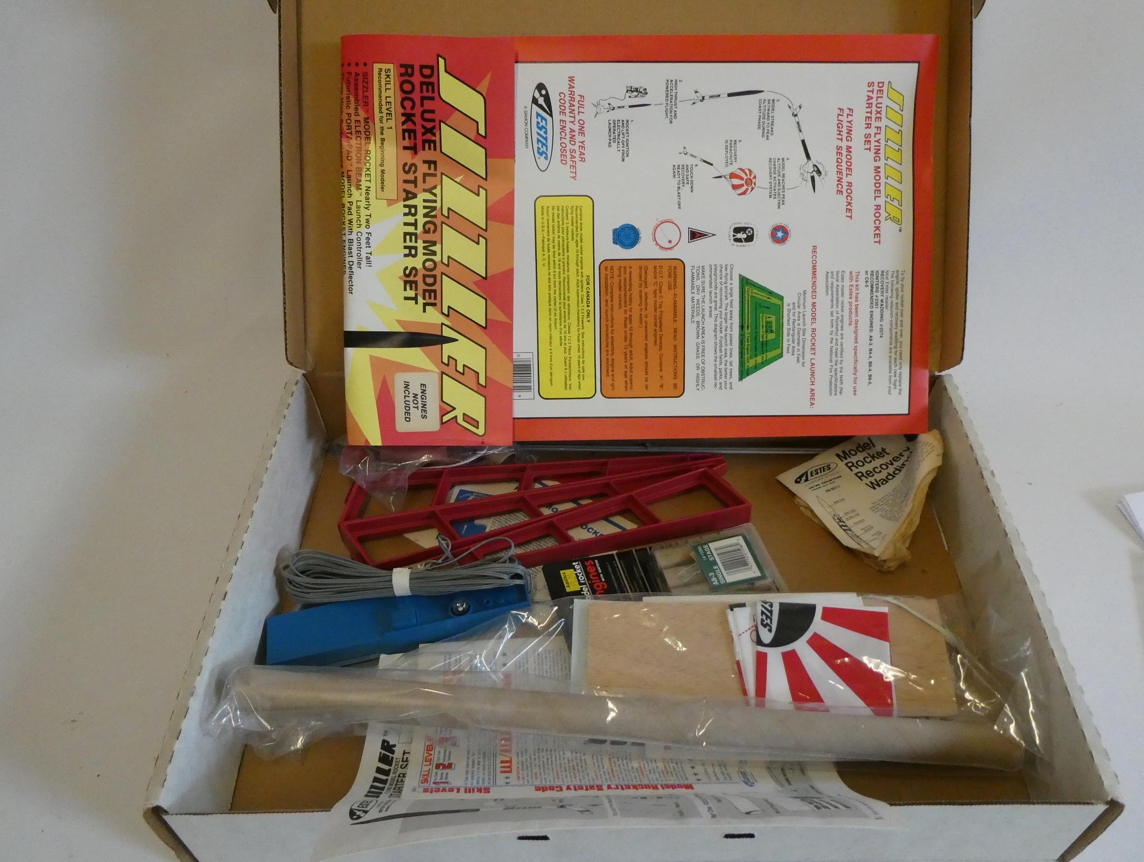 Artesania Latina Bluenose II Model Ship kit (incomplete) and an ESTAS Rocket kit boxed, good Image