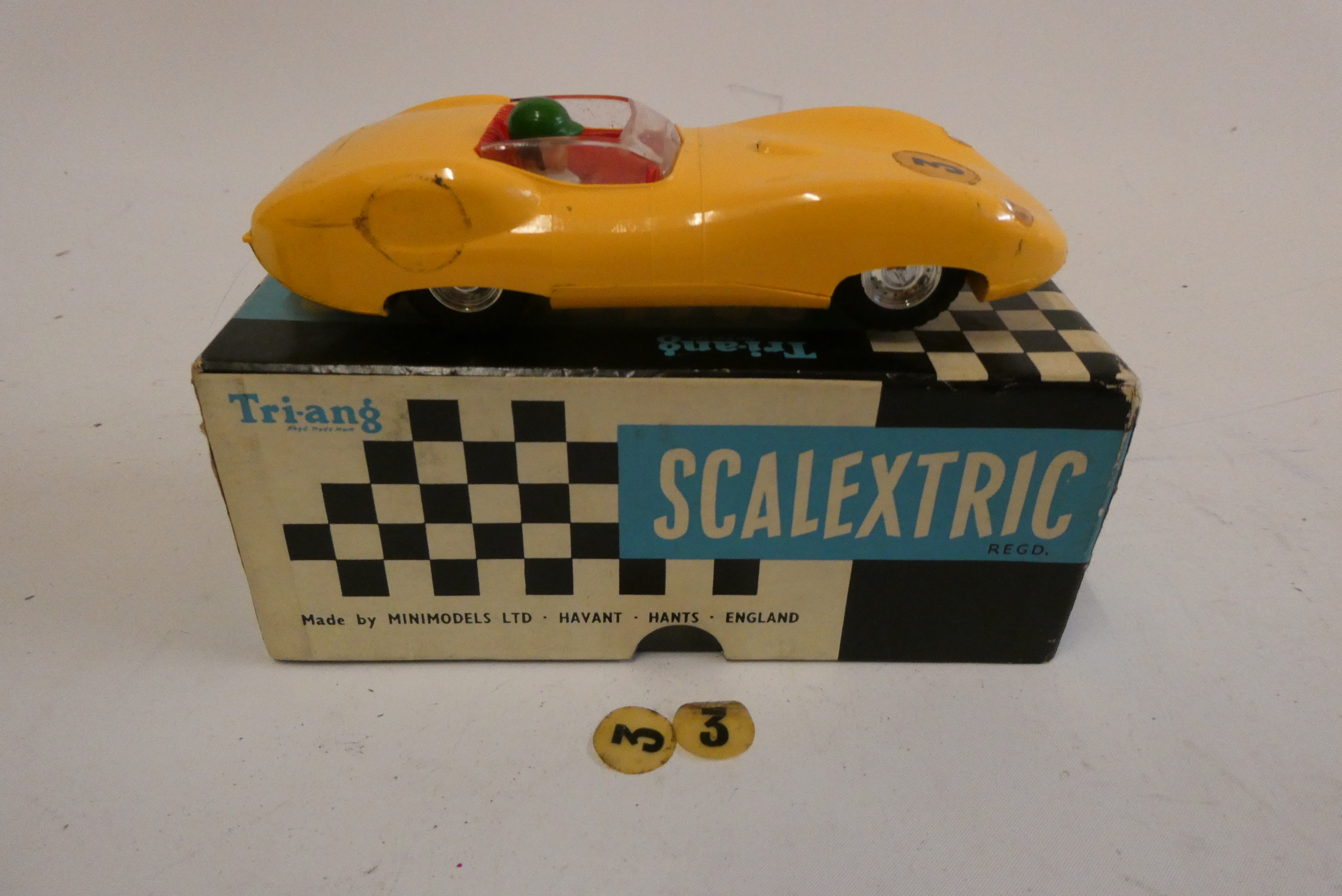 Early Scalextric Lister Jaguar Race car in yellow, boxed, good + Image
