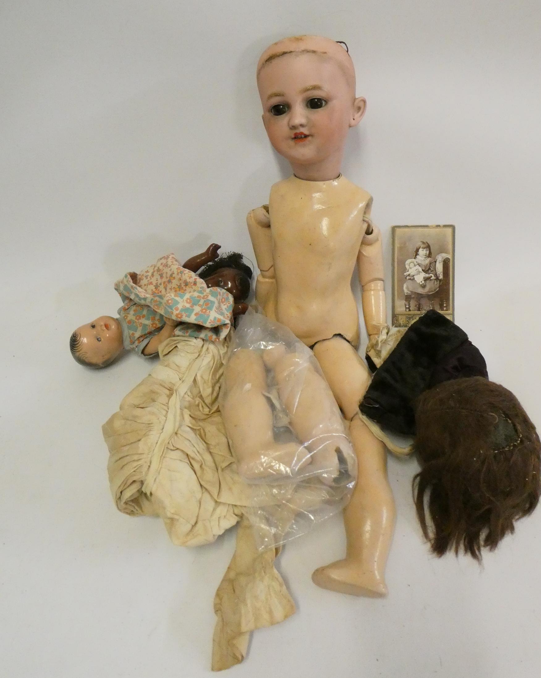 Louis Lindner & Sohne bisque socket head doll Image