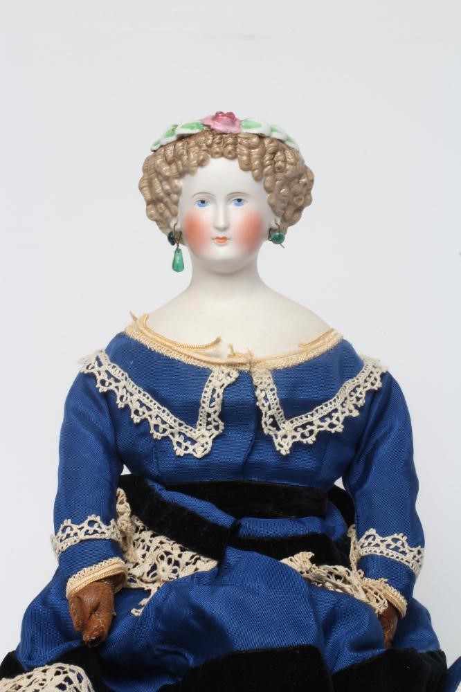 A possible Dornheim Koch & Fischer bisque shoulder head doll, with moulded hair, painted features, Image