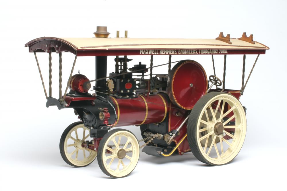 Maxwell Hemmens Live steam Fowler Showman's engine finished in lined maroon with white wheels and Image