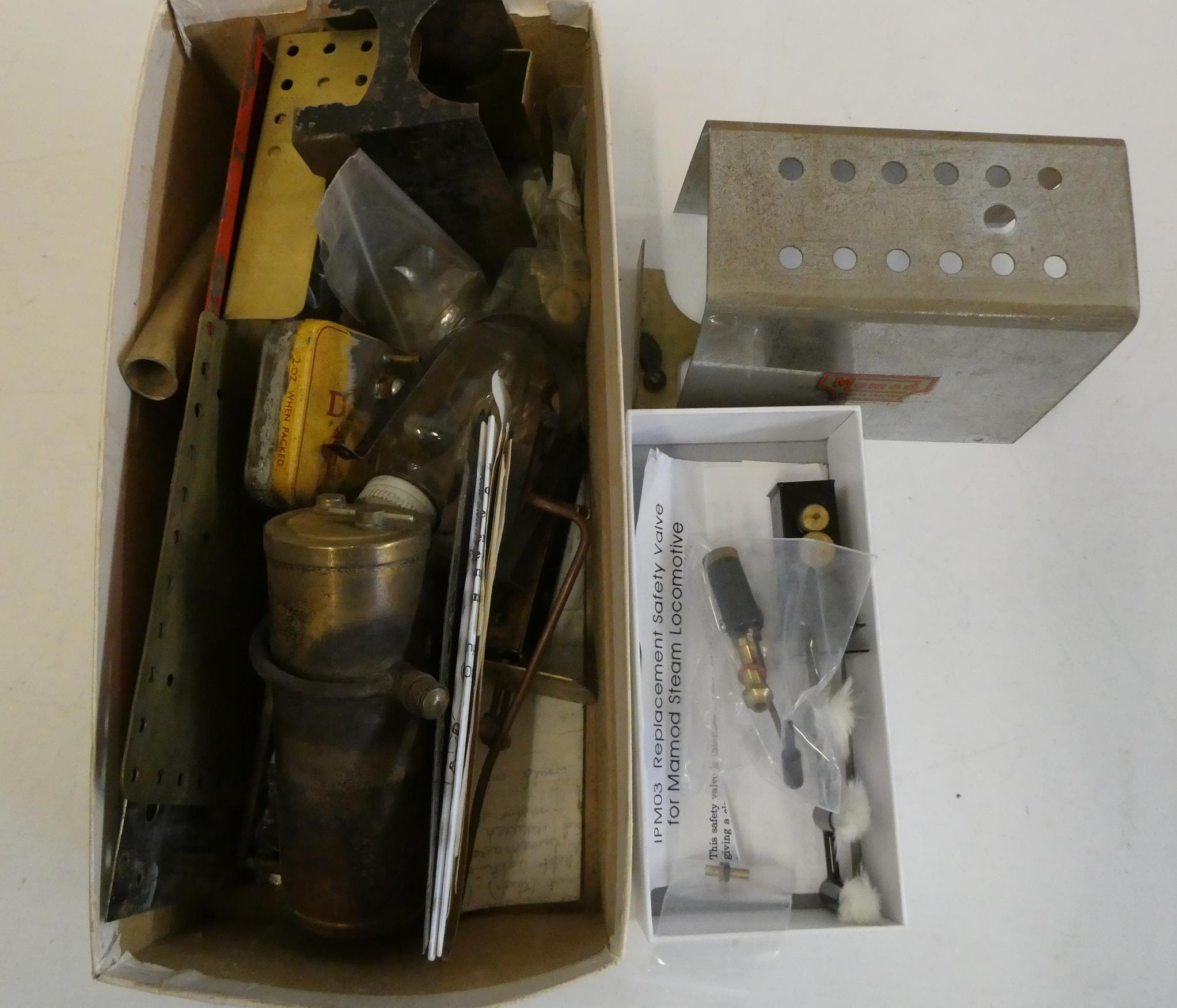 Spare parts for Mamod steam engine and steam locomotive,some items well used, fair Image