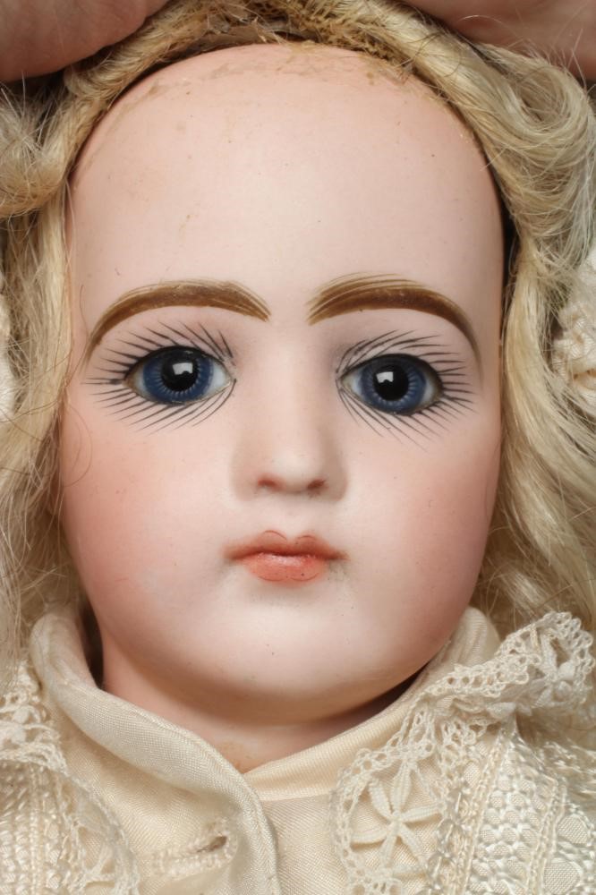 An early Jumeau bisque shoulder head fashion doll Image
