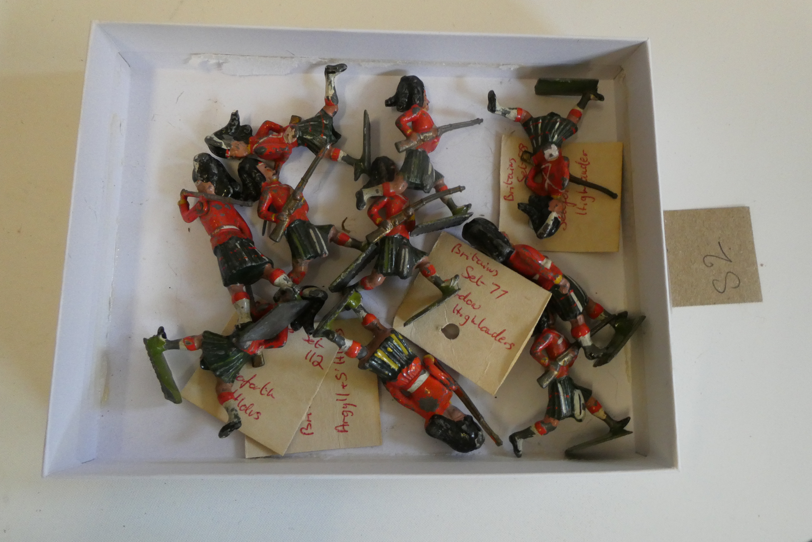 10 Britains Highlanders, pre-war versions, unboxed, fair to good Image