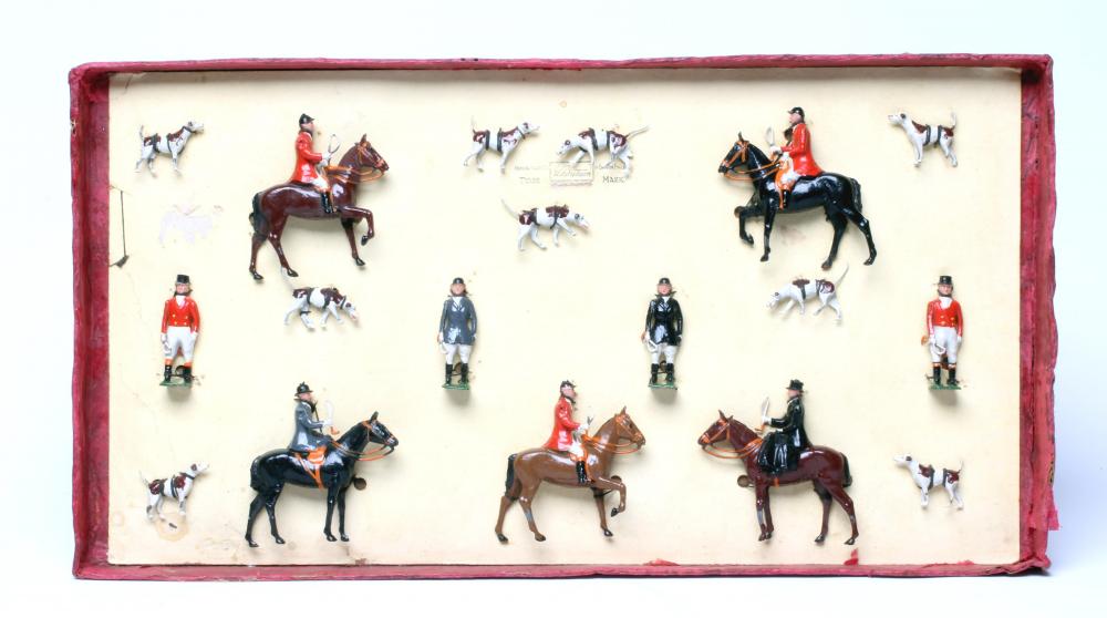 Britains Hunt Set with five riders, four figures and nine dogs, all items strung to packaging, box Image
