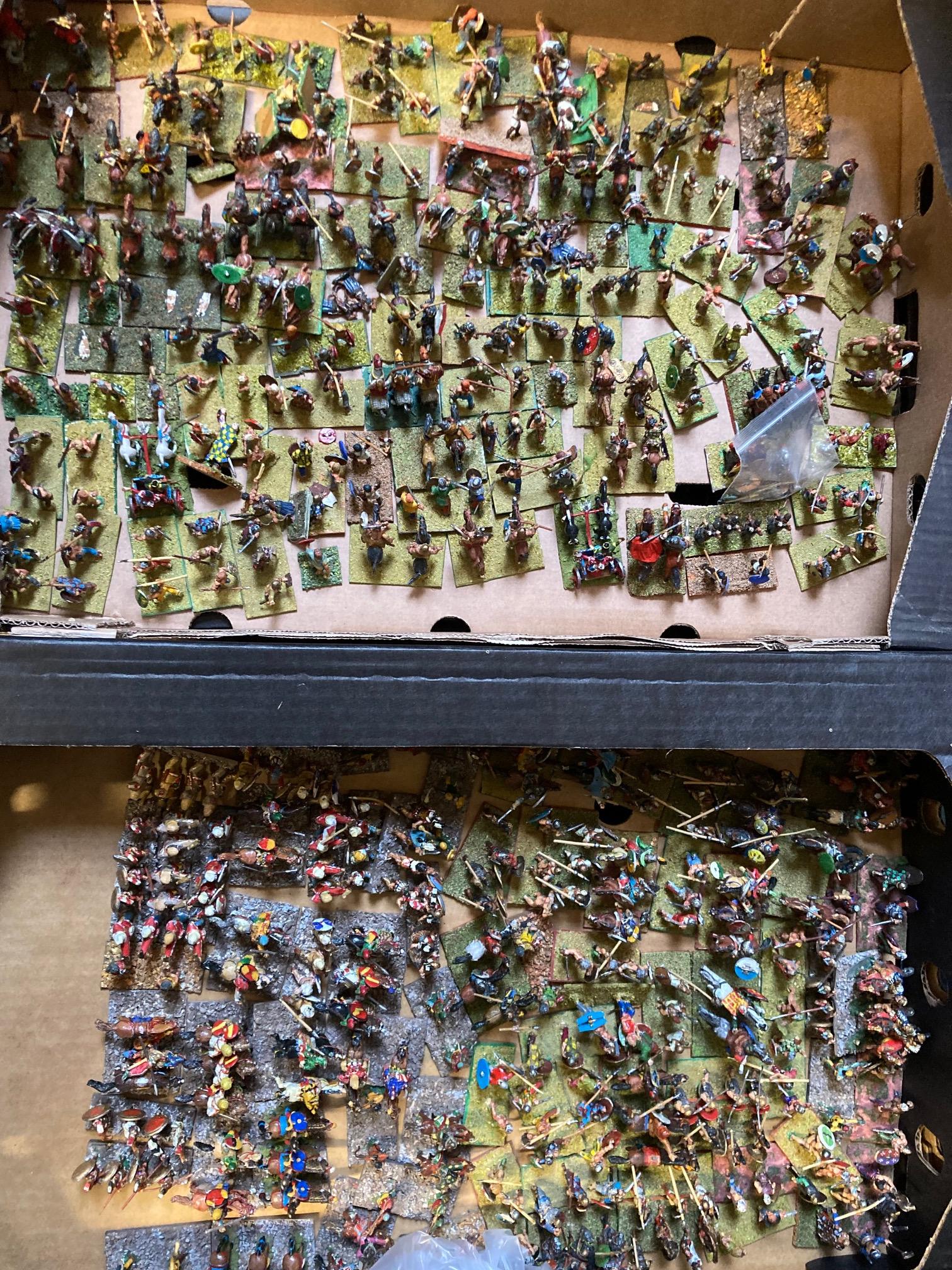 Large quantity of 25mm war gaming figures comprising Roman soldiers, early Britons or Gauls, all Image