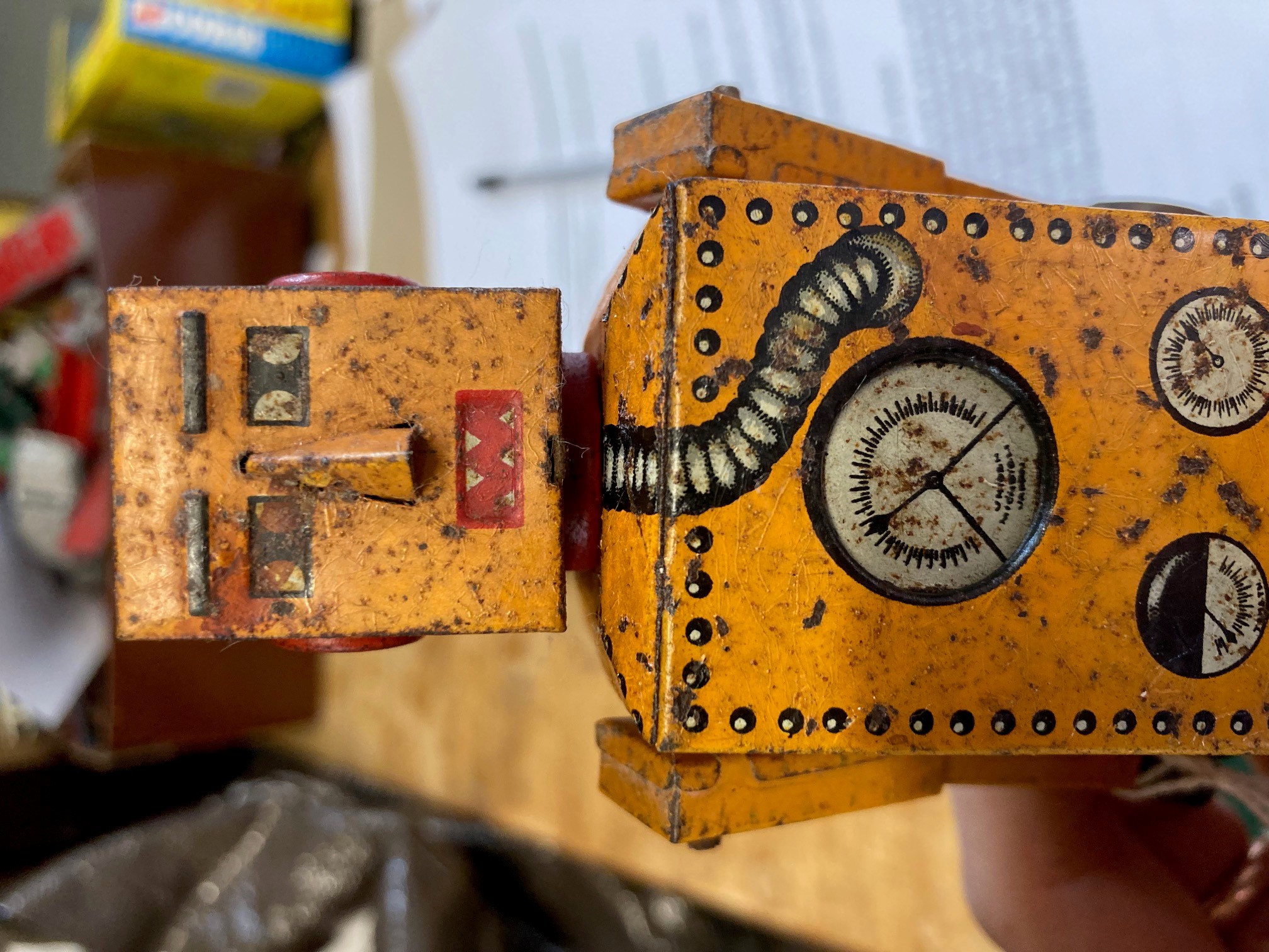 Kosugi KT Toys pre-war Lilliput clockwork walking Robot Image