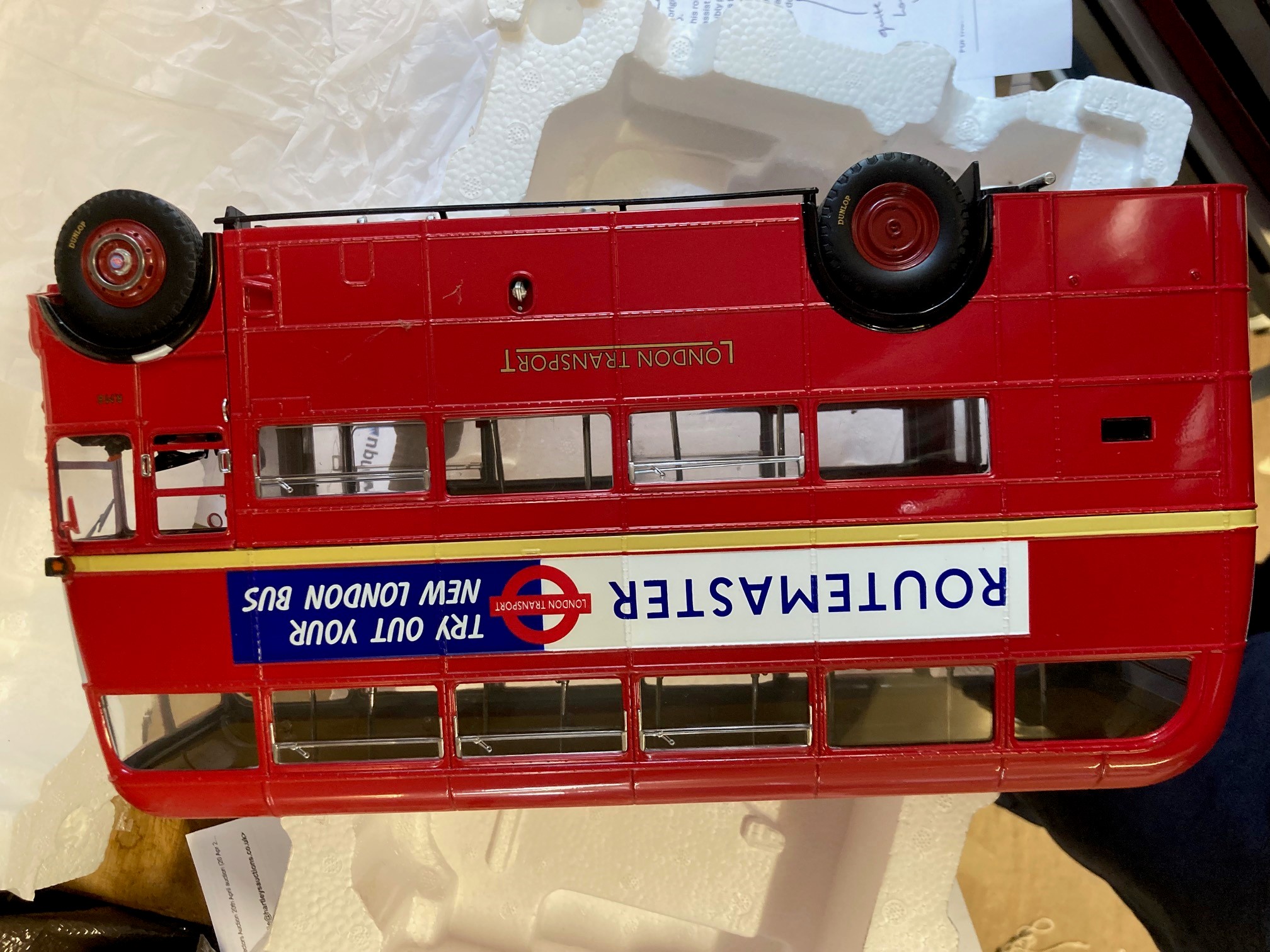 Sunstar Routemaster London bus In 1/24th scale, boxed, excellent Image
