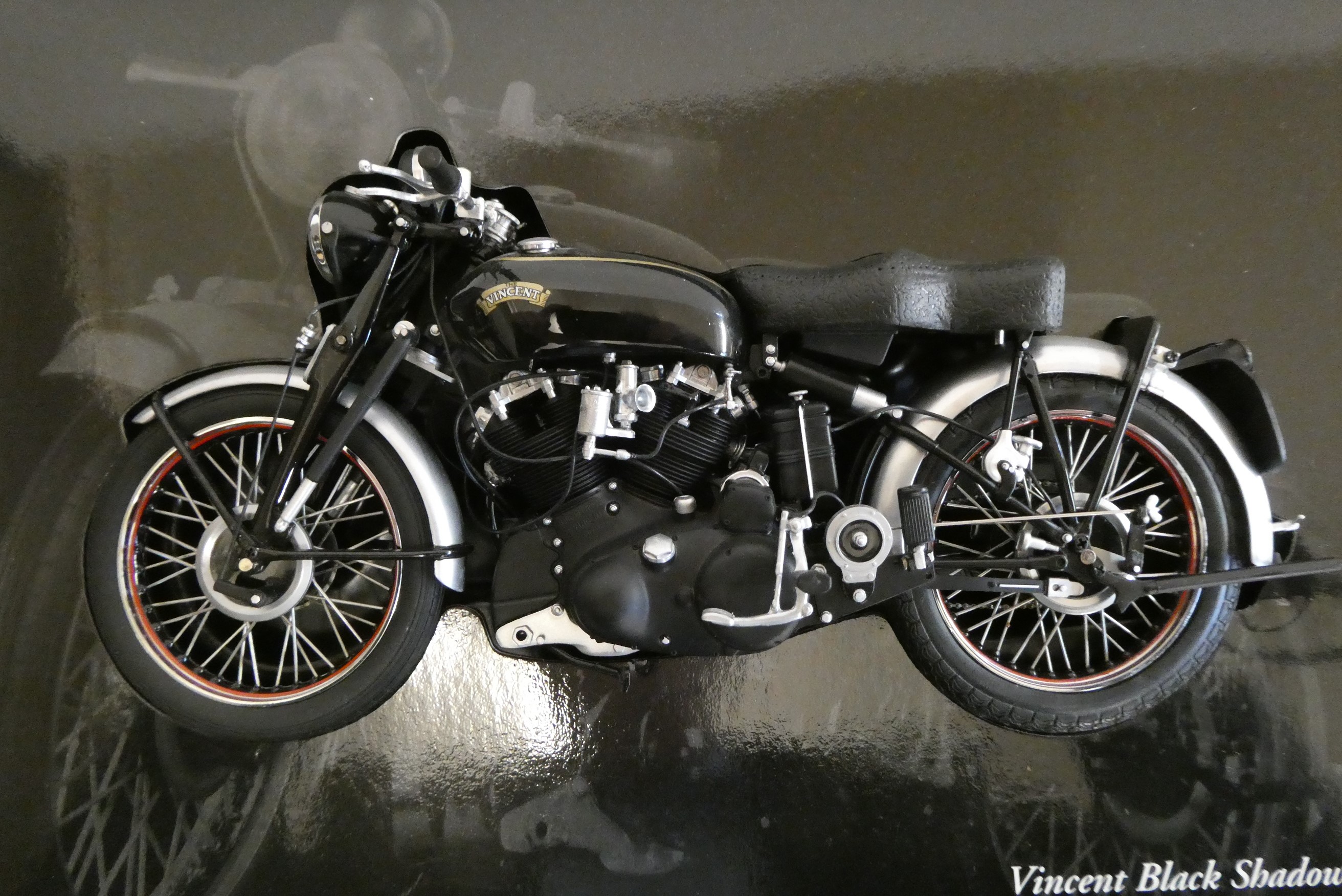 Minichamps 1:12 scale motorcycles comprising Vincent Black Shadow and Triumph Speed Twin, both items Image