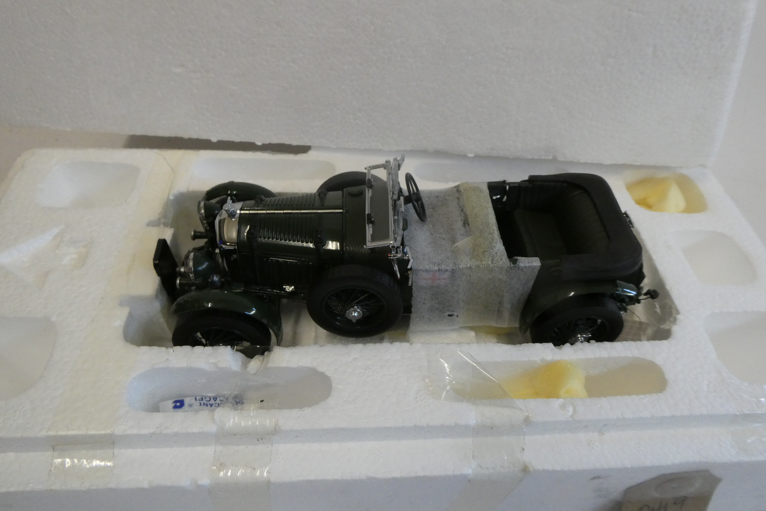 Franklin Mint 1/25th scale 4 litre blower Bentley, no outer packaging, model excellent to mint Image